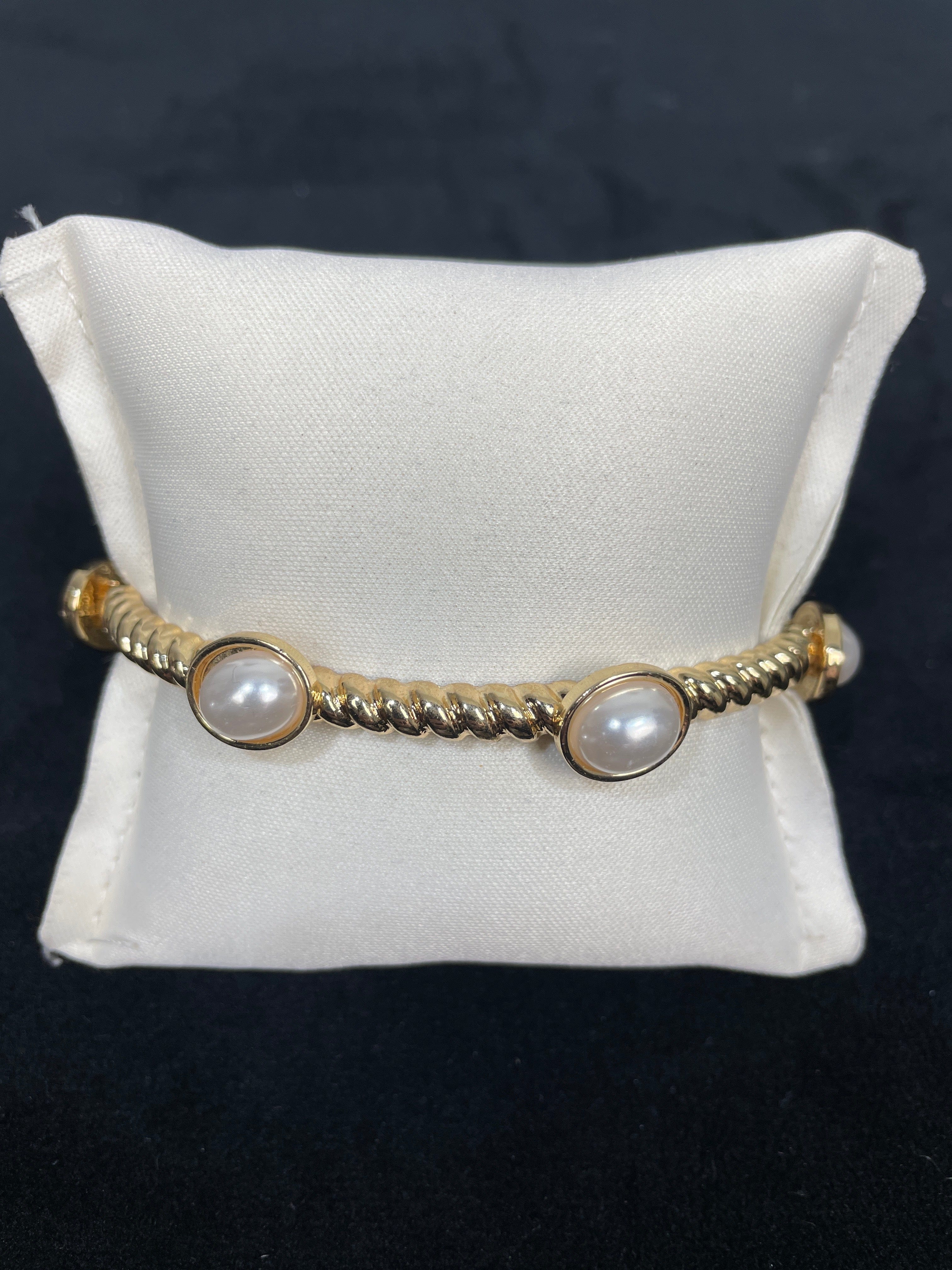 Pearl Gem Gold Texture Stretch Bracelet