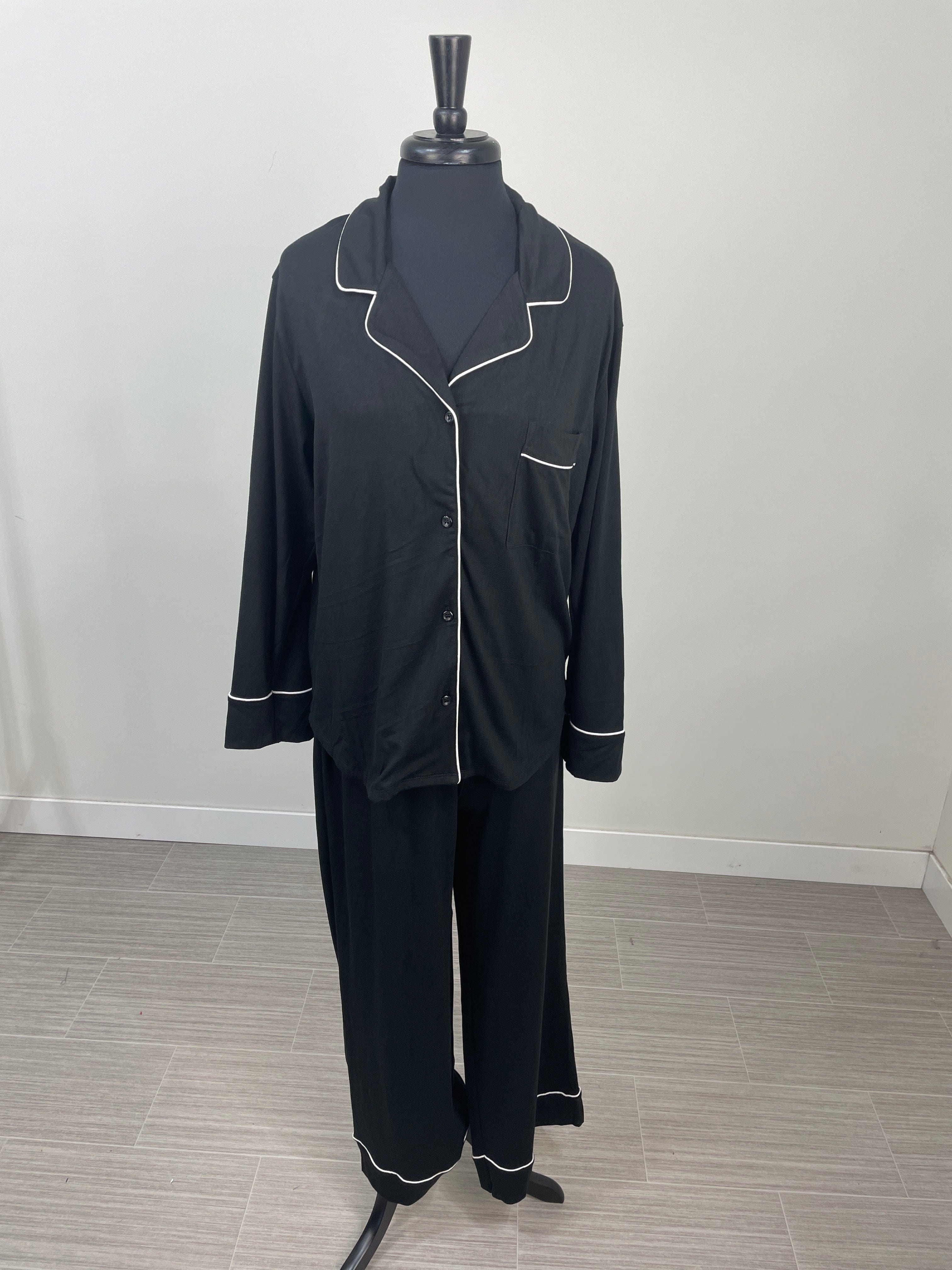 Black Pajama Longsleeve Set