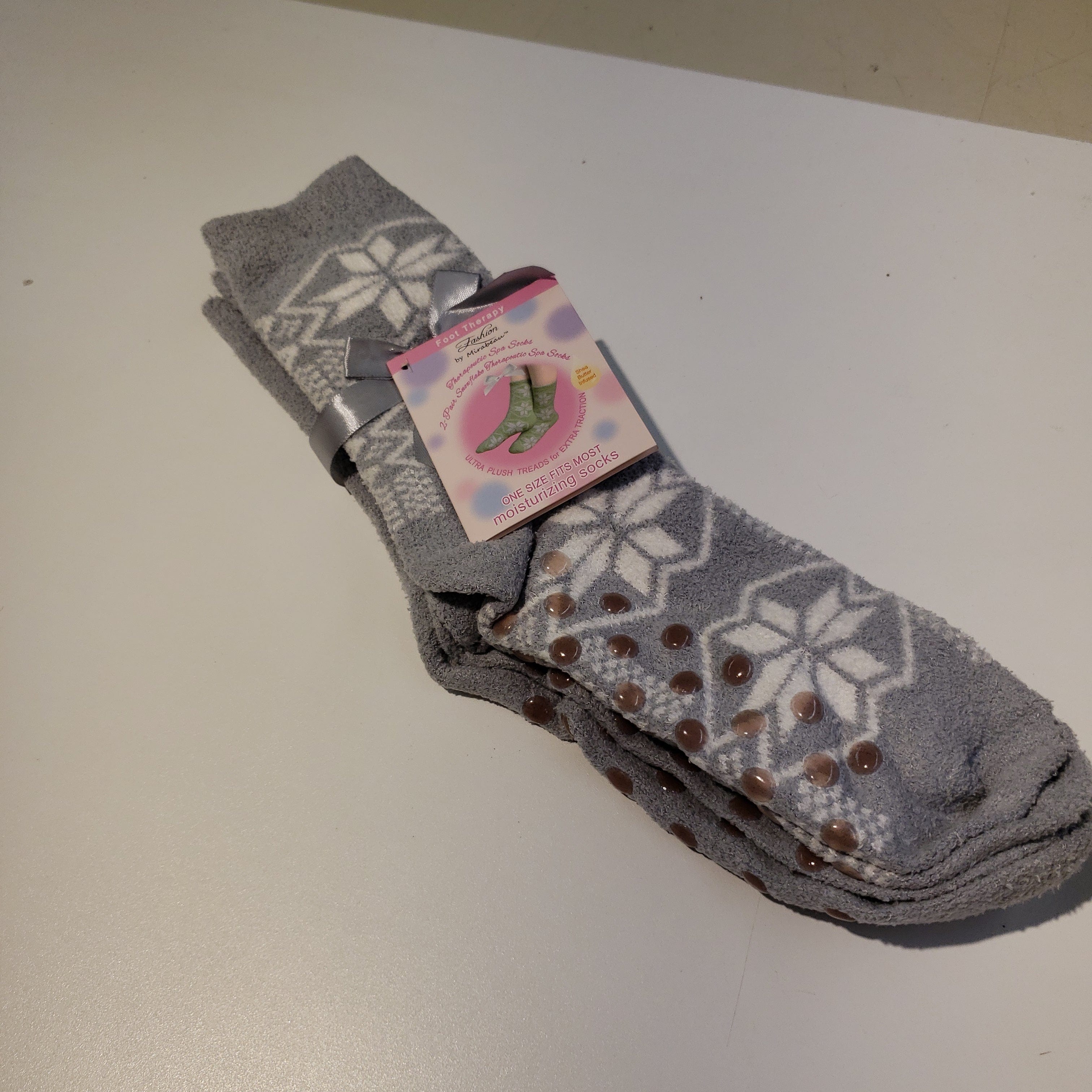 Gray Snowflake Therapeutic Socks 2pk