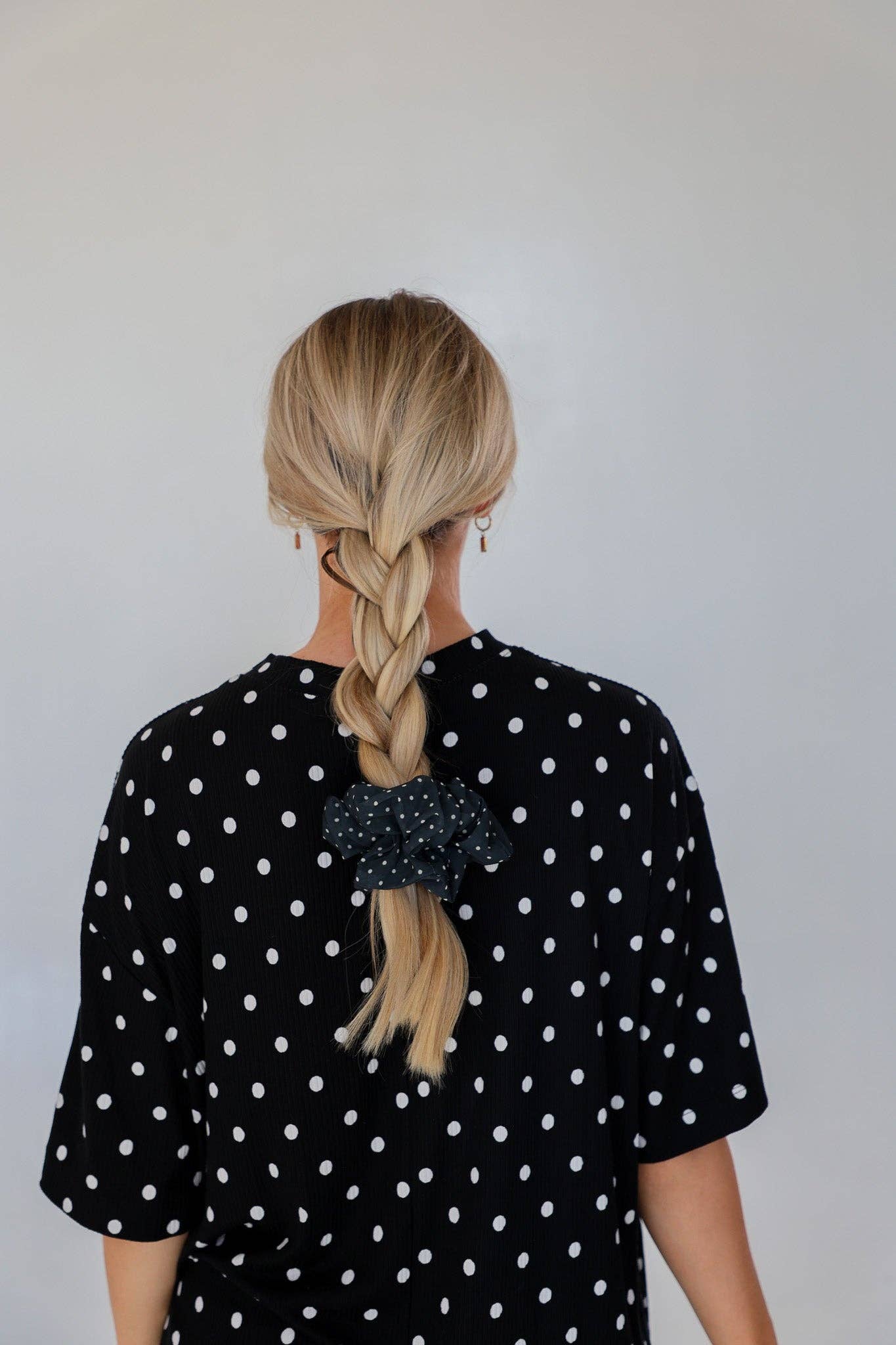 POLKA DOT OVERSIZED SCRUNCHIE: BROWN & CREAM