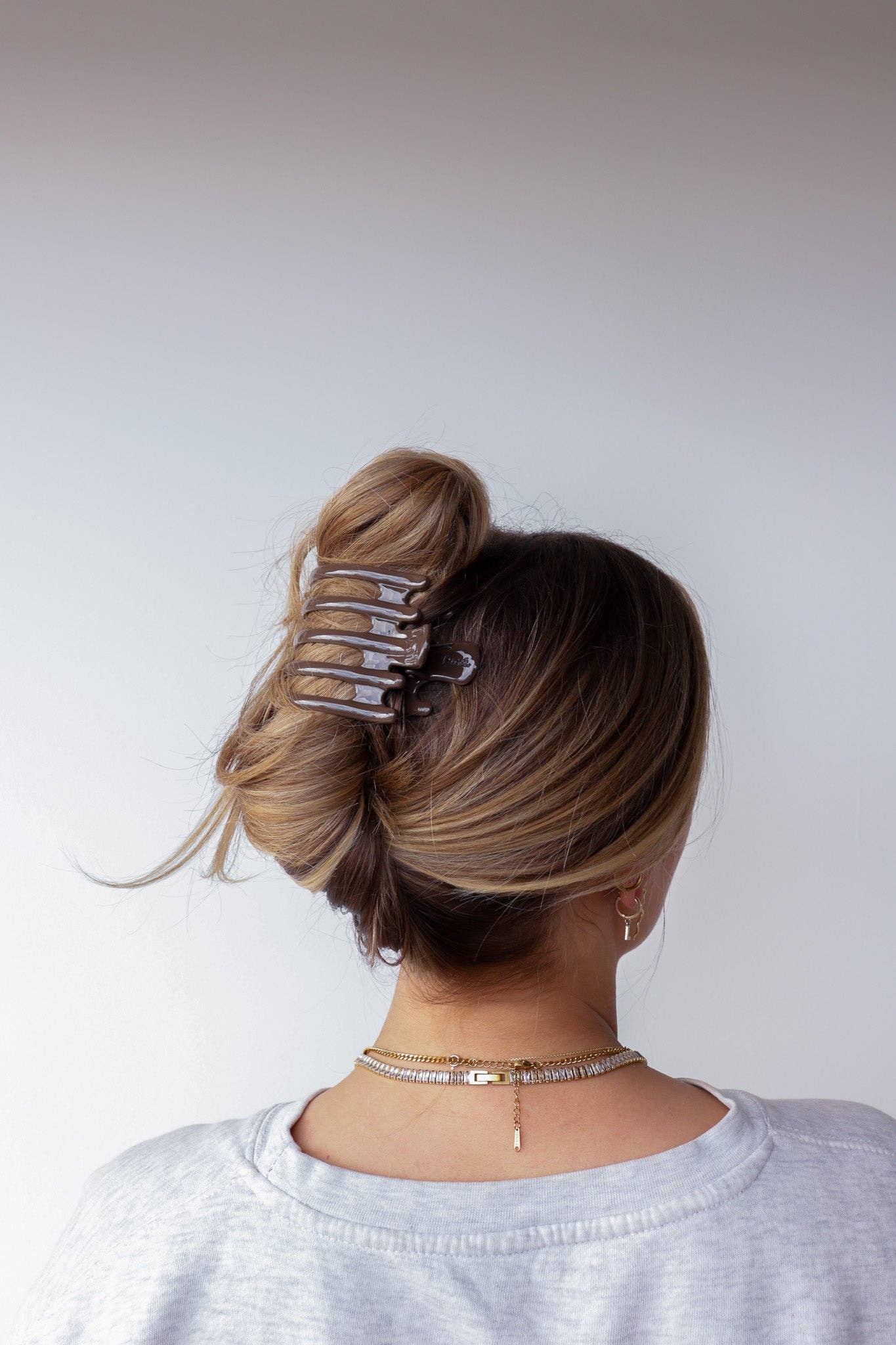 KAXI WIDE LAY DOWN CLAW: SHINY BERRY BROWN
