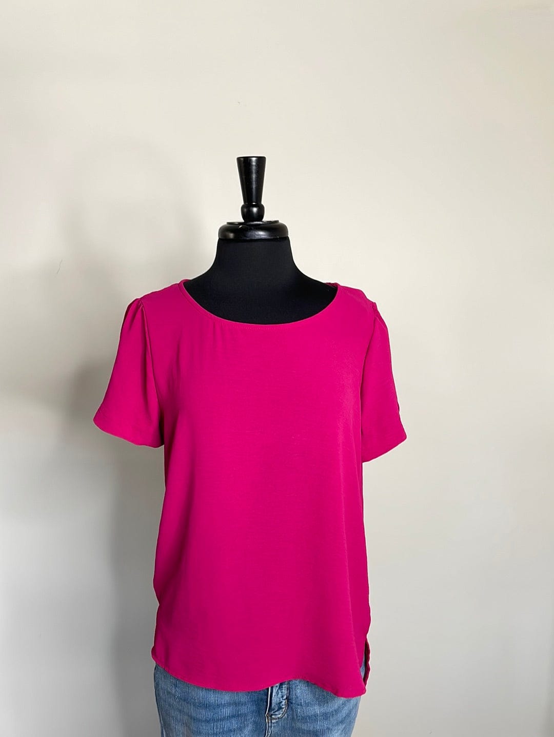 Magenta Short Sleeve Solid Blouse