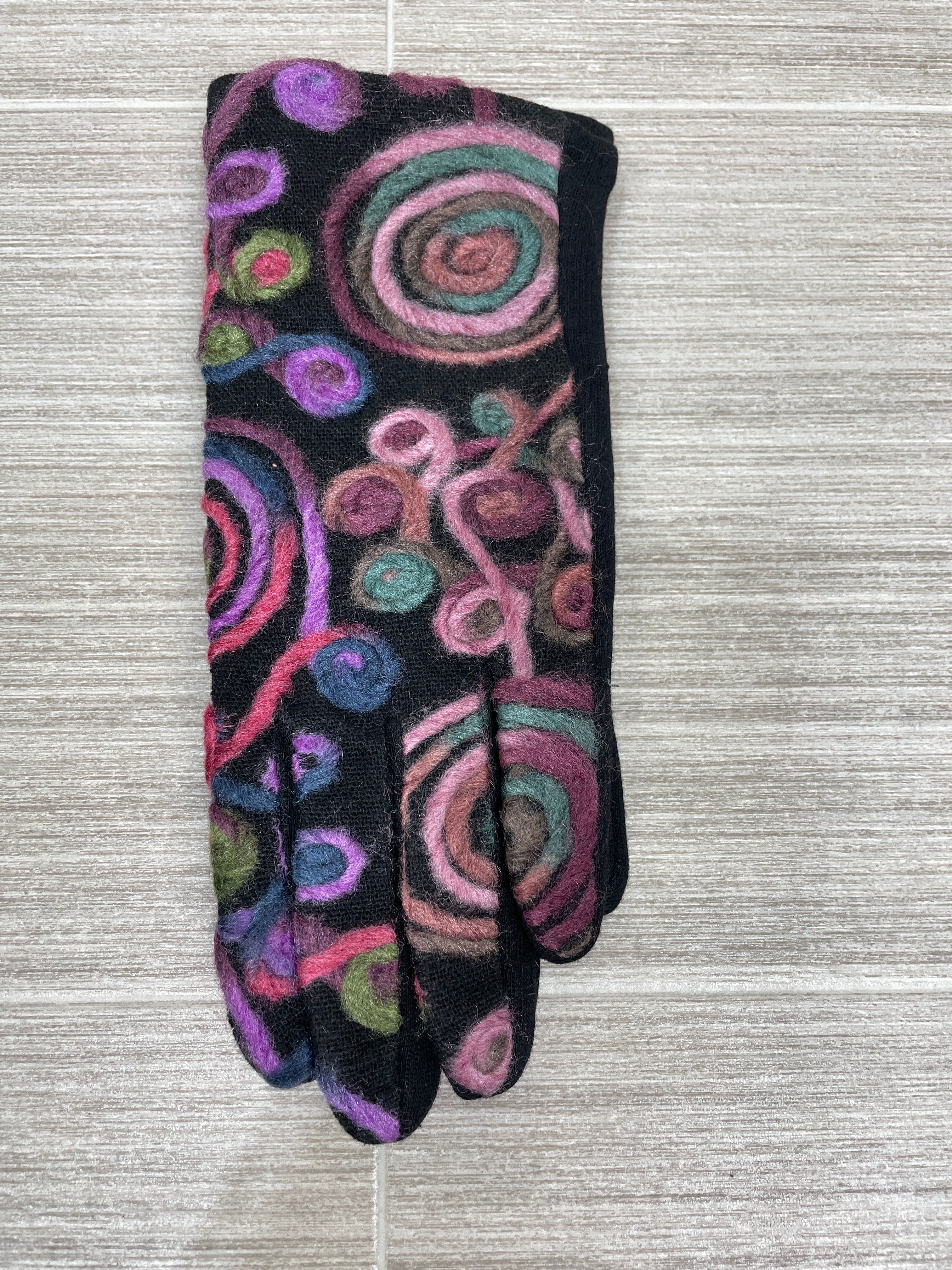 Pink & Purple Circle Swirl Yarn Glove