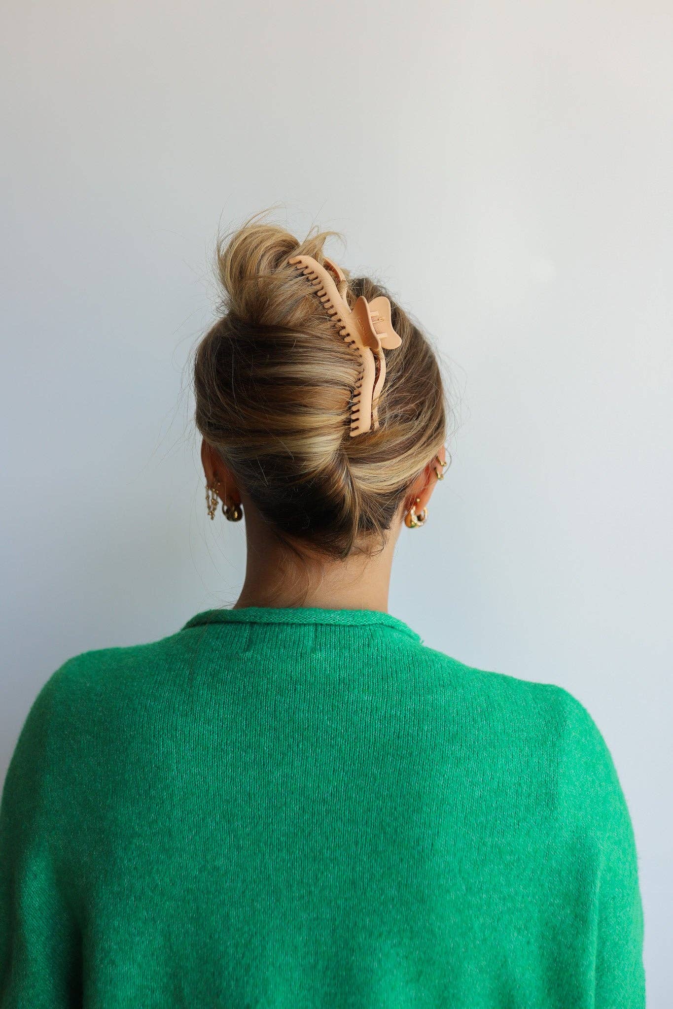 KAXI ORIGINAL WAVY HOLD EVERYTHING CLAW: EVERGREEN