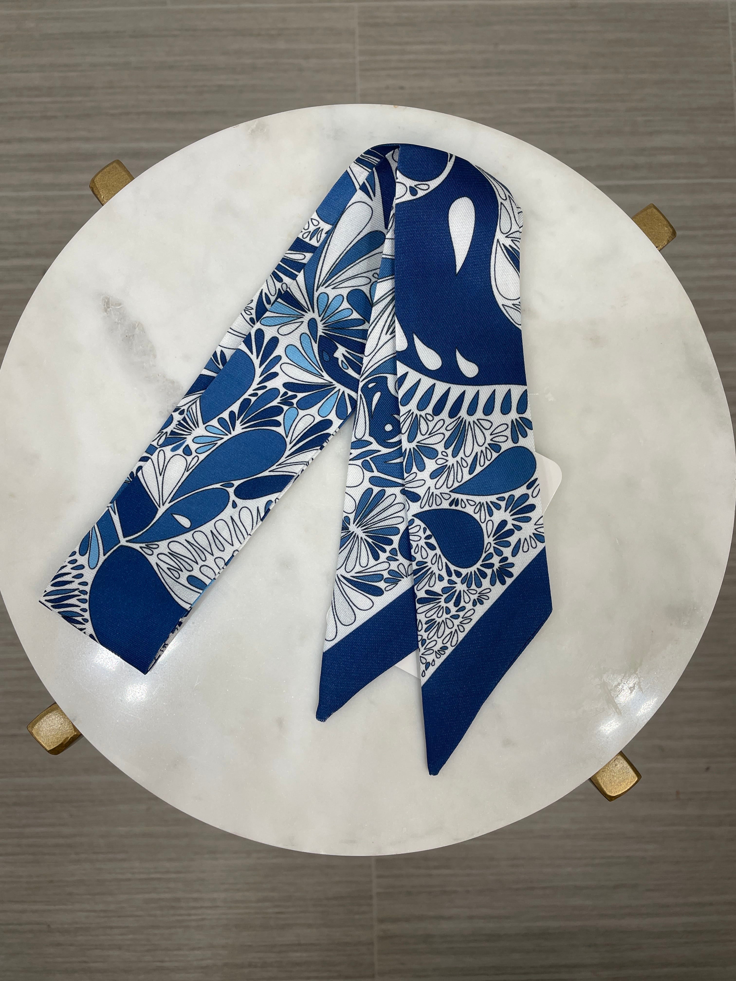 Navy Paisley Print Skinny Scarf