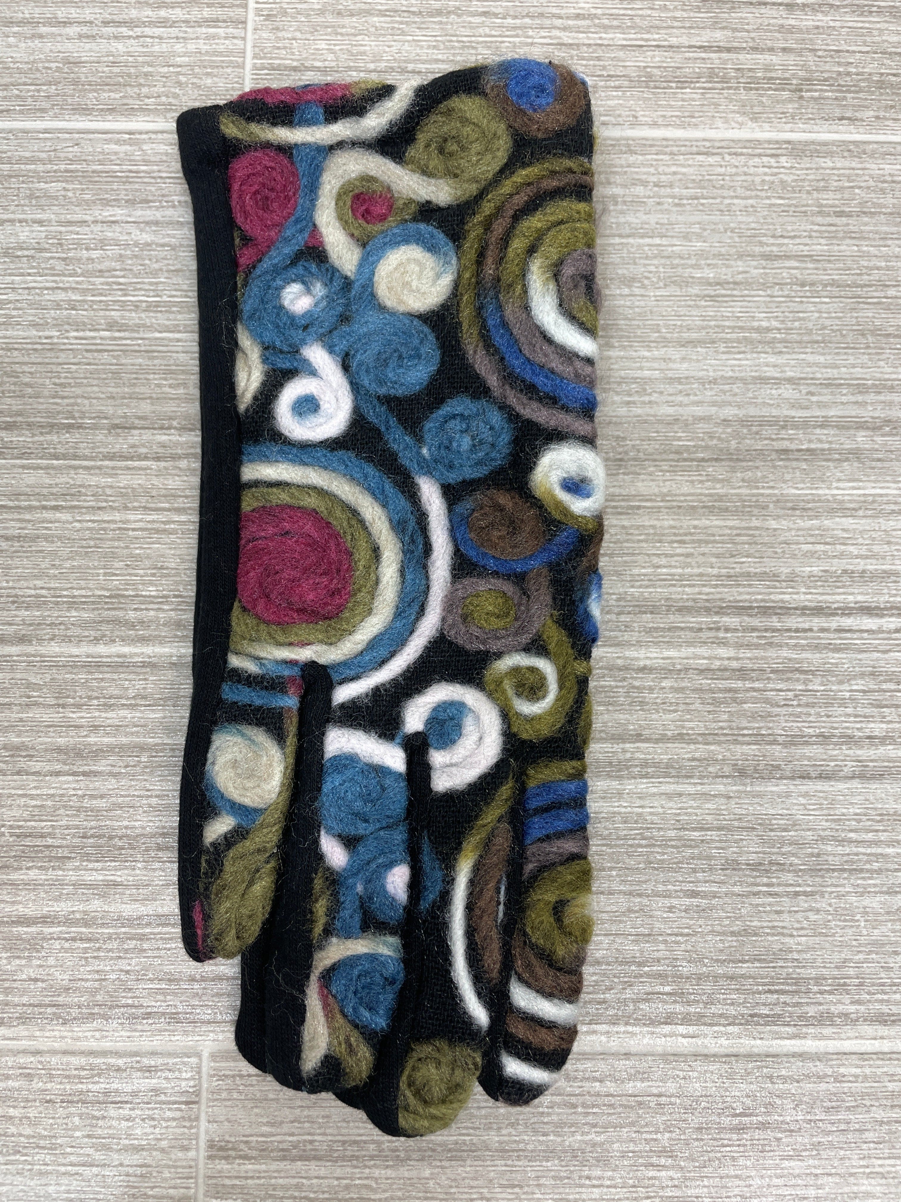Blue & Cranberry Circle Swirl Yarn Glove