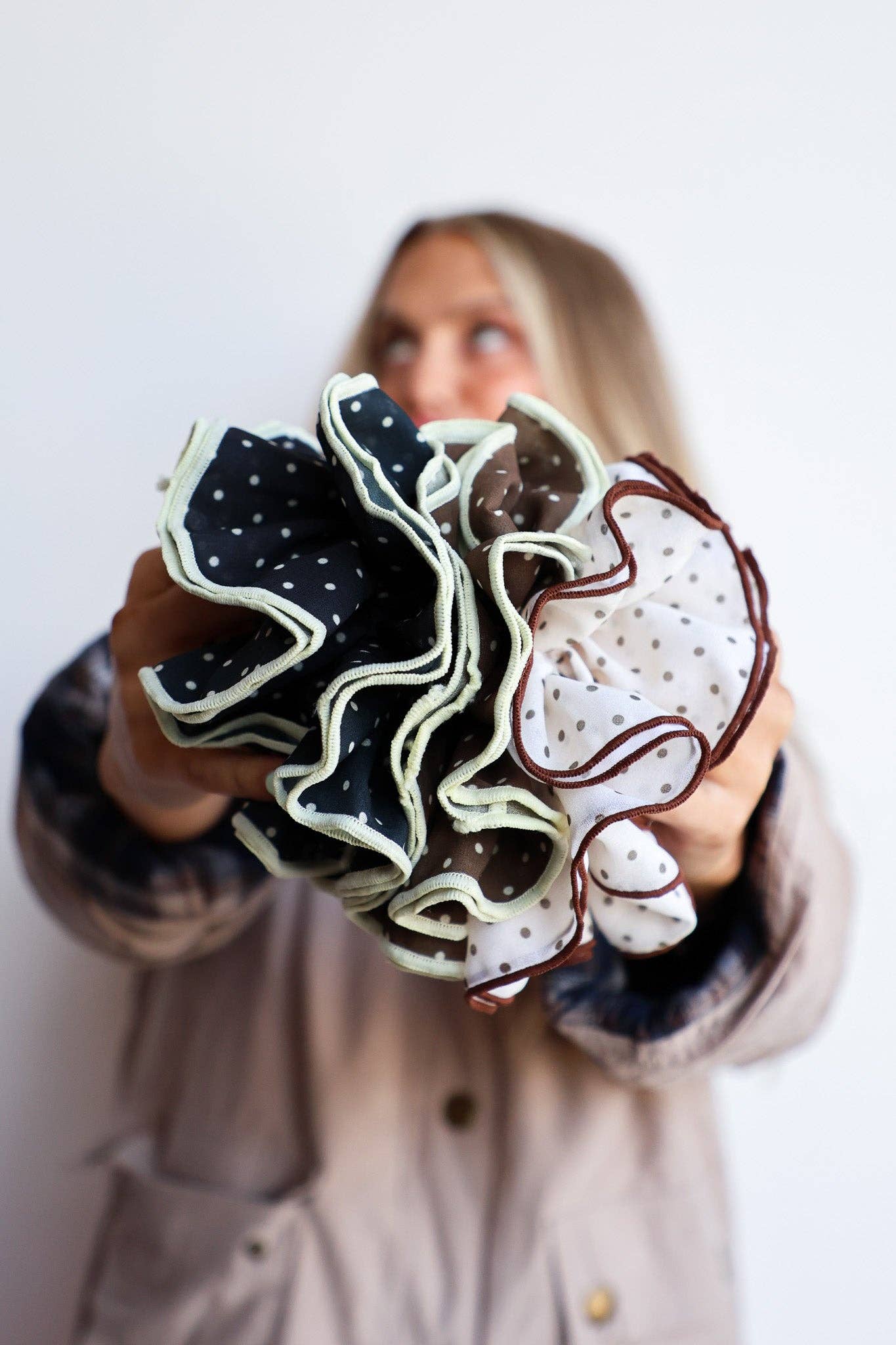 POLKA DOT CORSET SCRUNCHIE: CREAM & BROWN