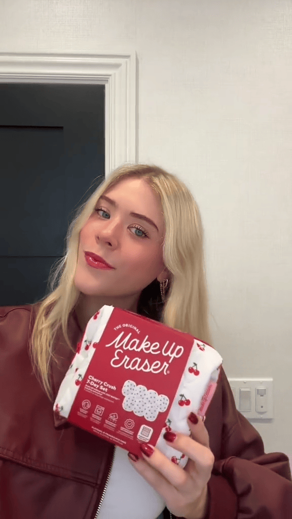 Cherry Crush 7-Day Set & Makeup Bag Gift Set