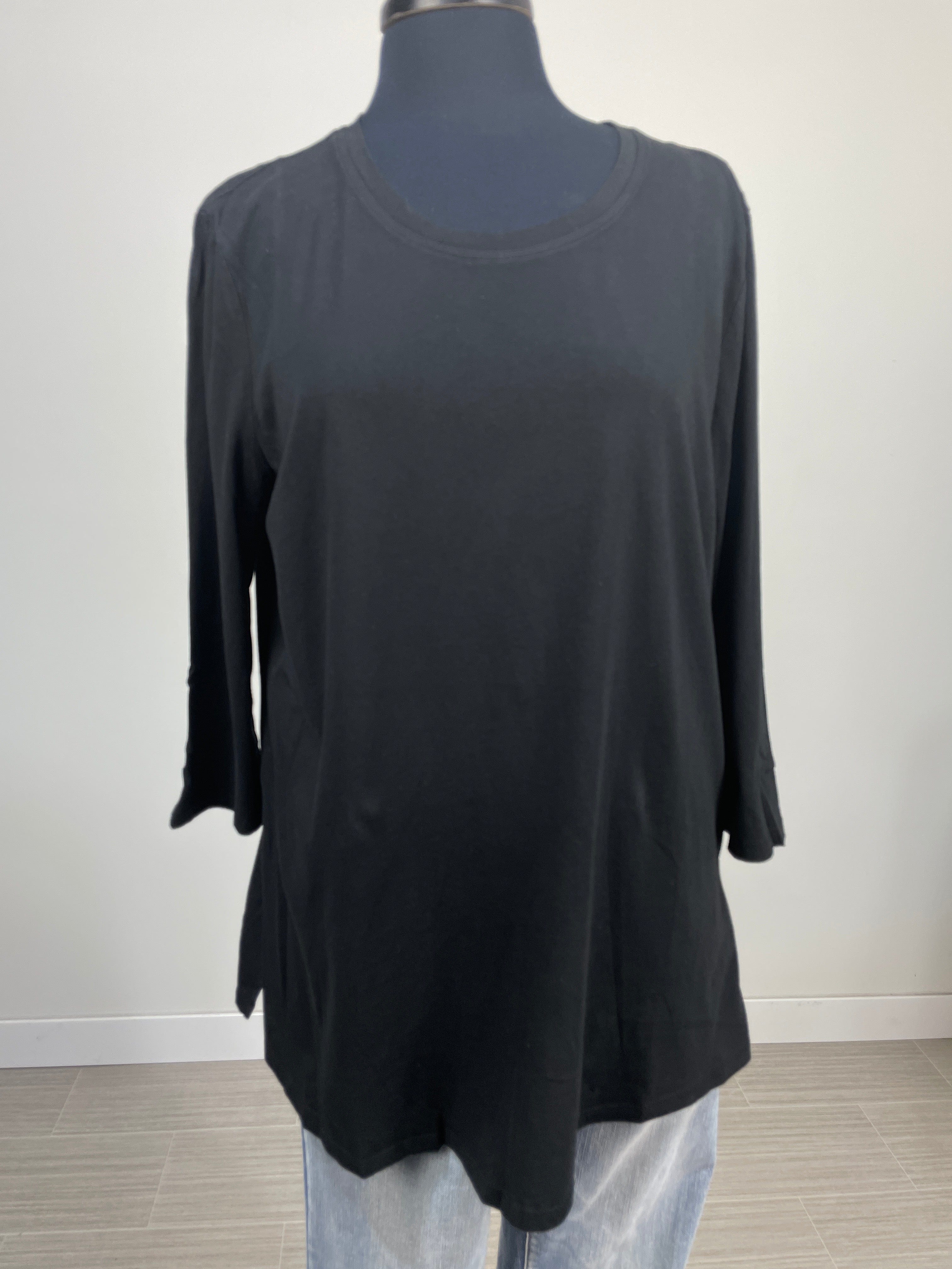 Black 3/4 Sleeve Basic Side Slit Top