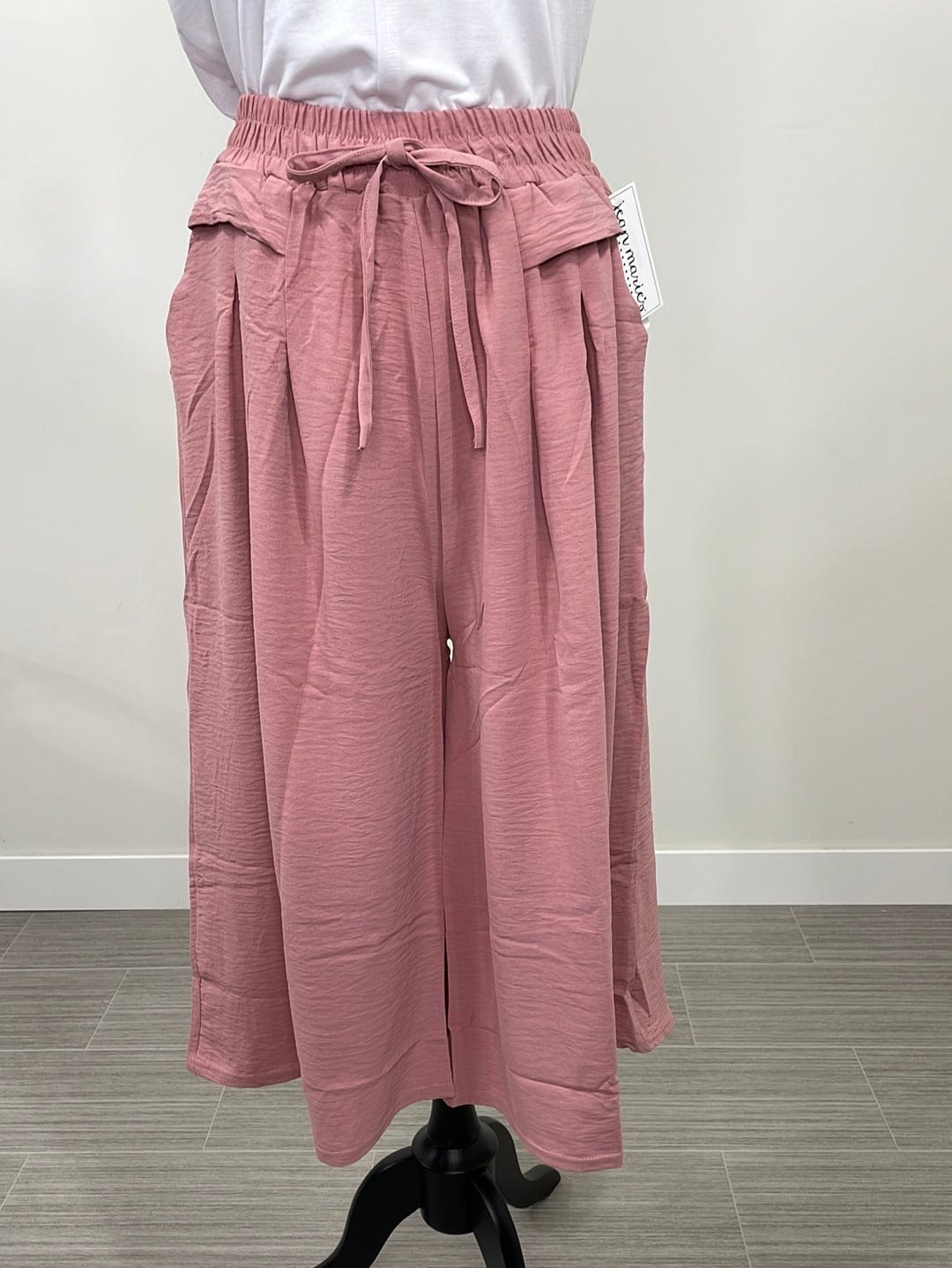 Rose Capri Flowy Pants