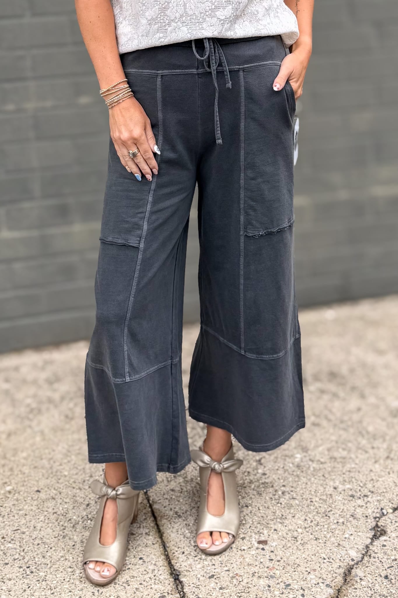 Black Exposed-Seam Pants