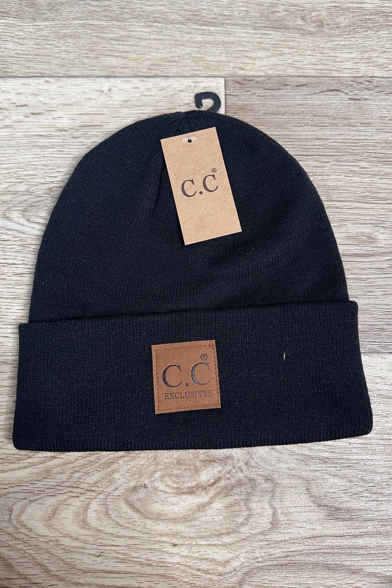 Classic Beanie w/Logo - Black