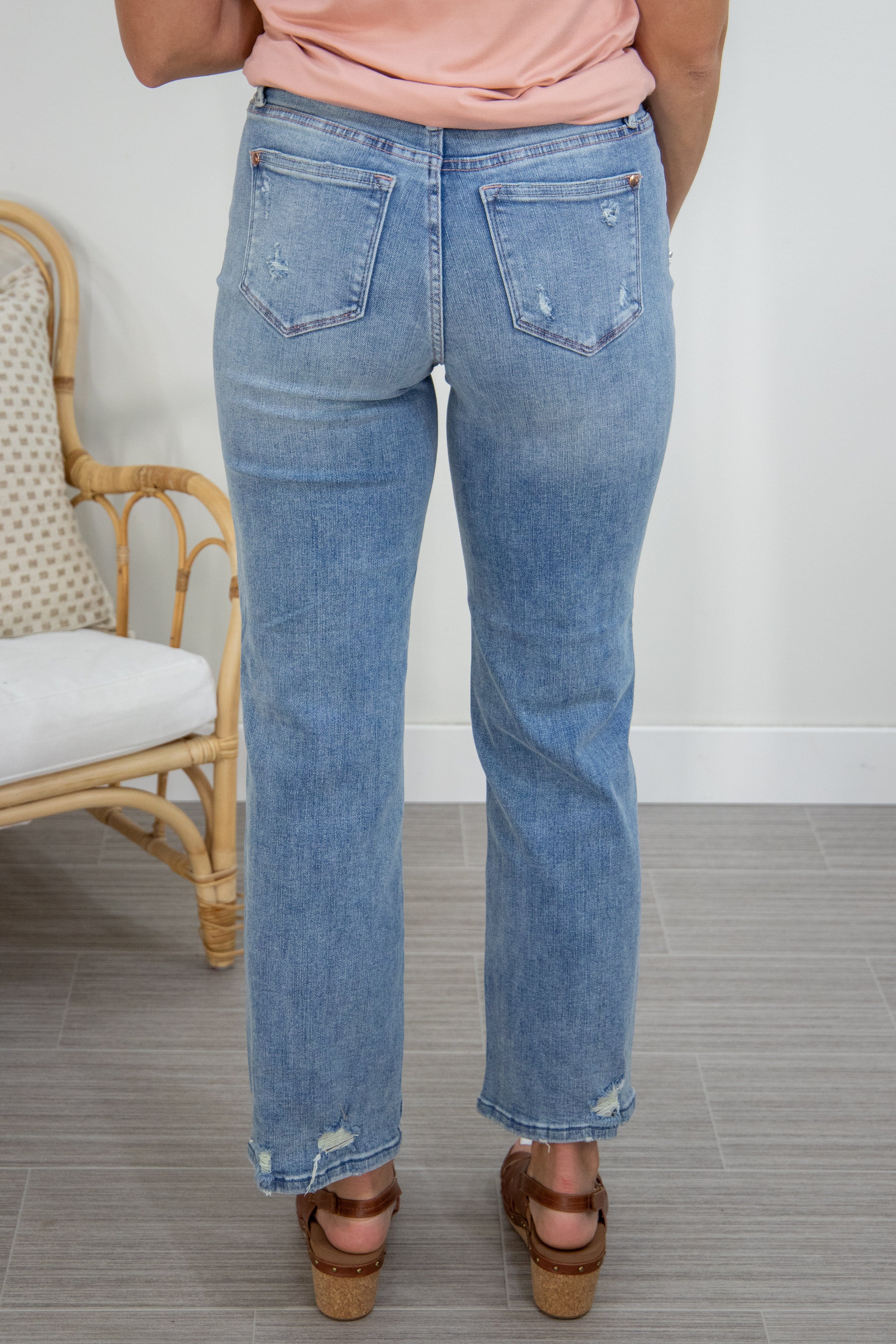 Medium Wash Destroy Straight back