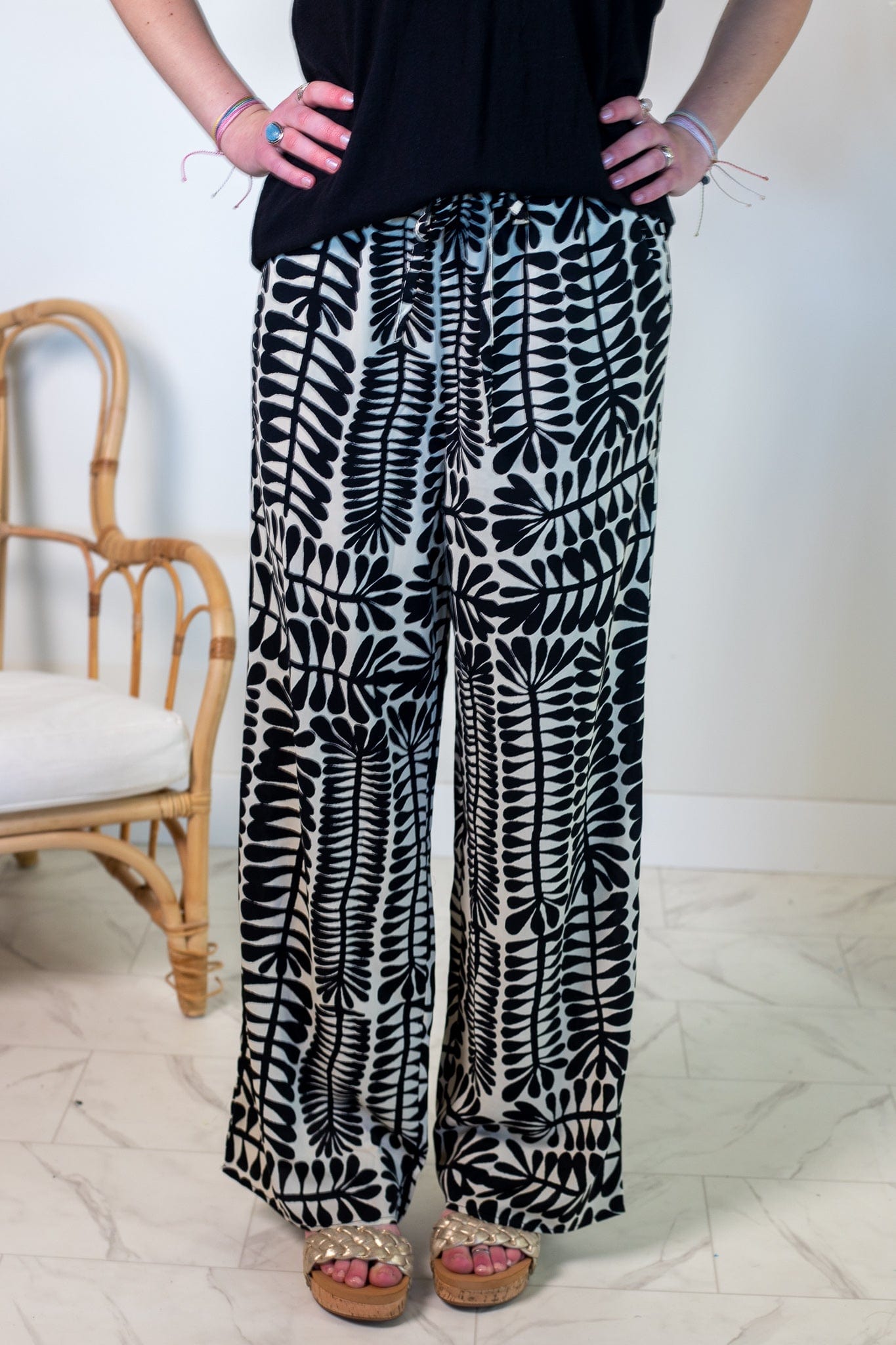 Black Straight Geo Printed Pant