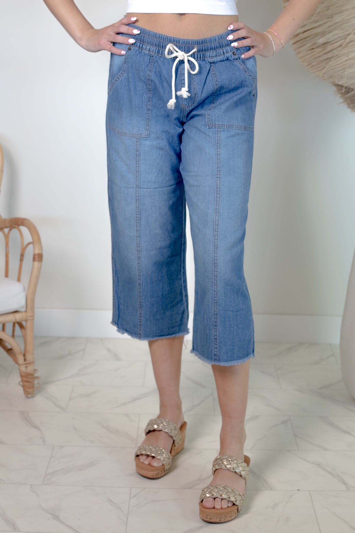 Drawstring Wide Leg Crop Pant