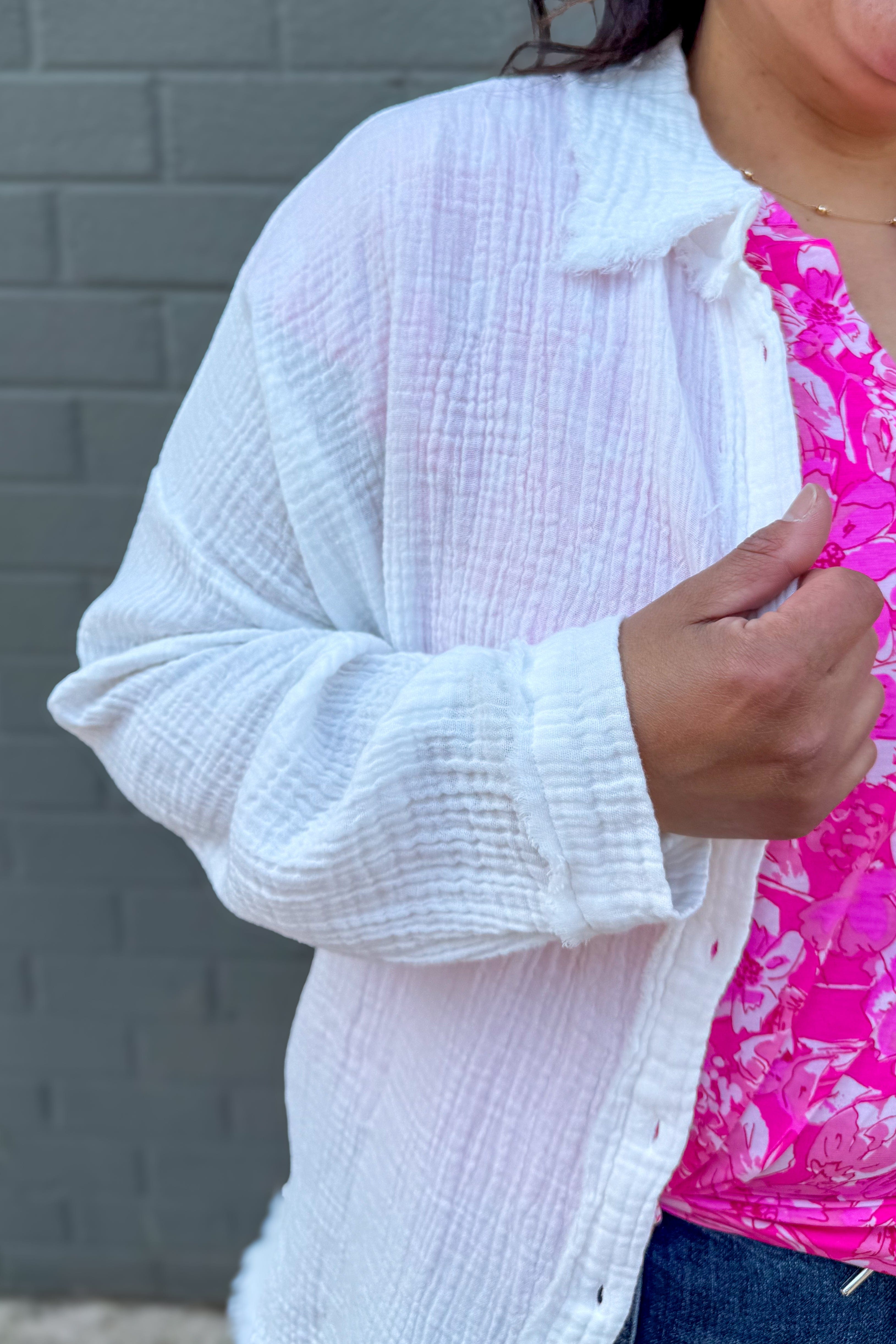 White Gauze Collared Shirt detailed