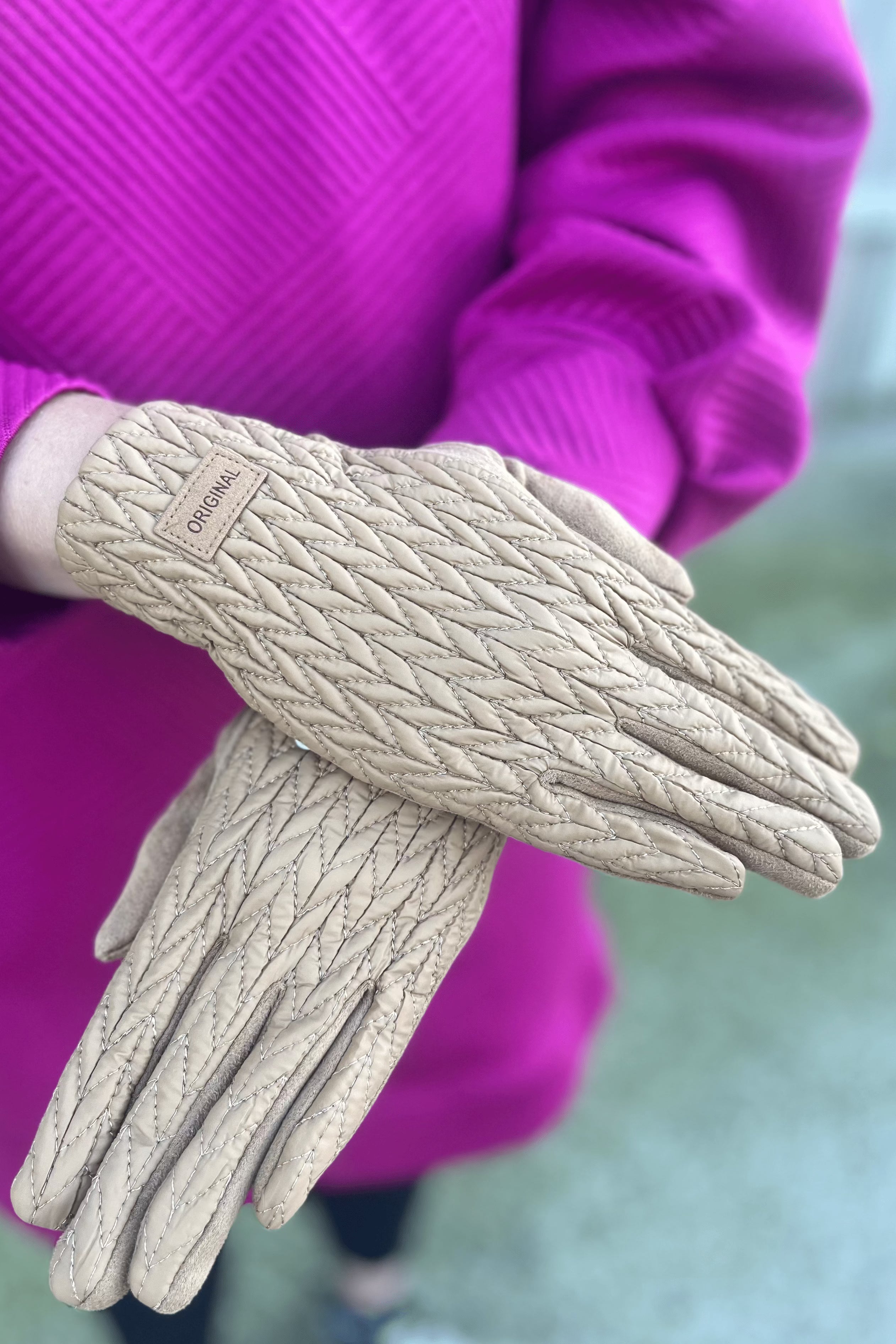 Camel Stocking Stitch Texture Gloves