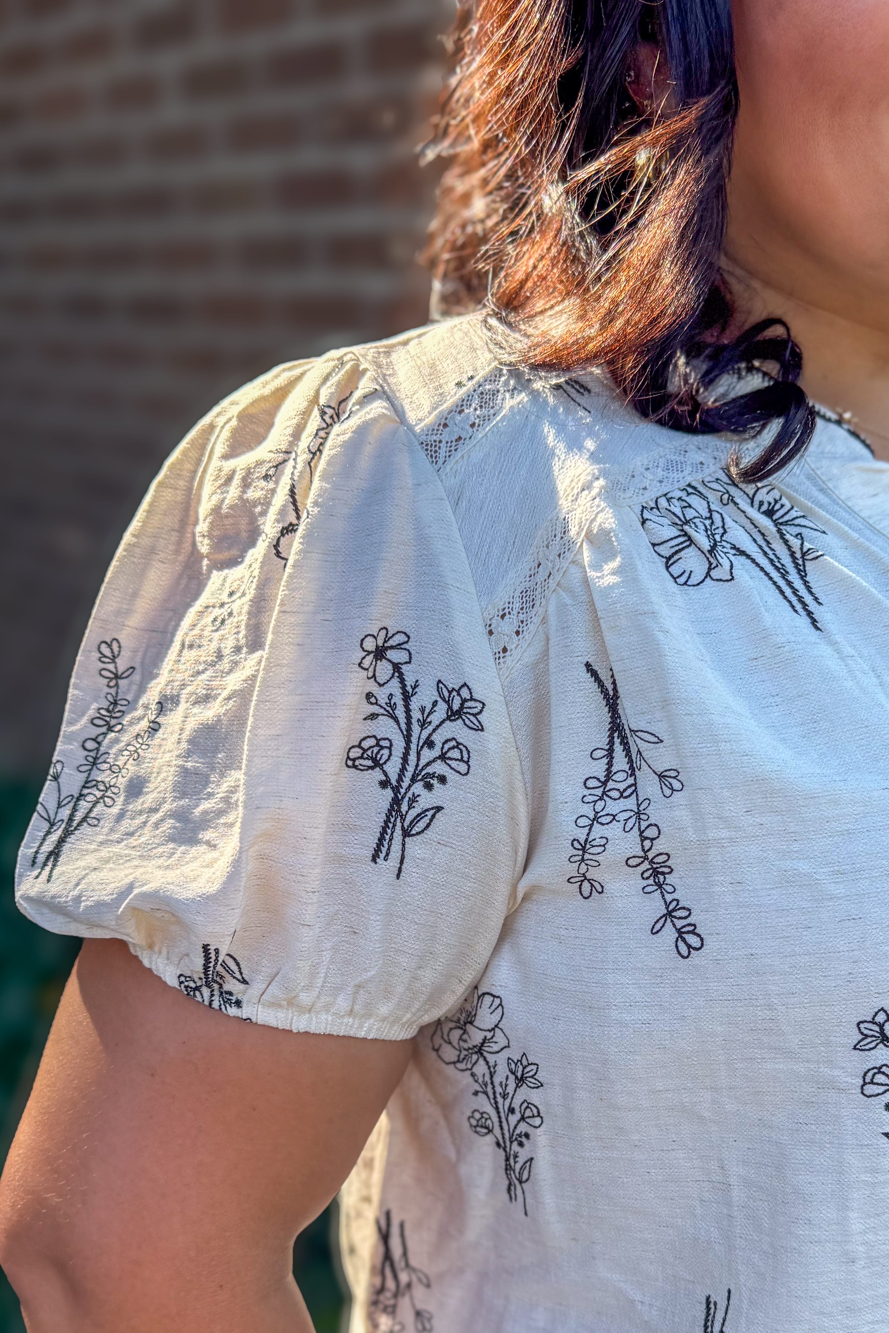 Natural Floral Print Linen Blouse Detailed
