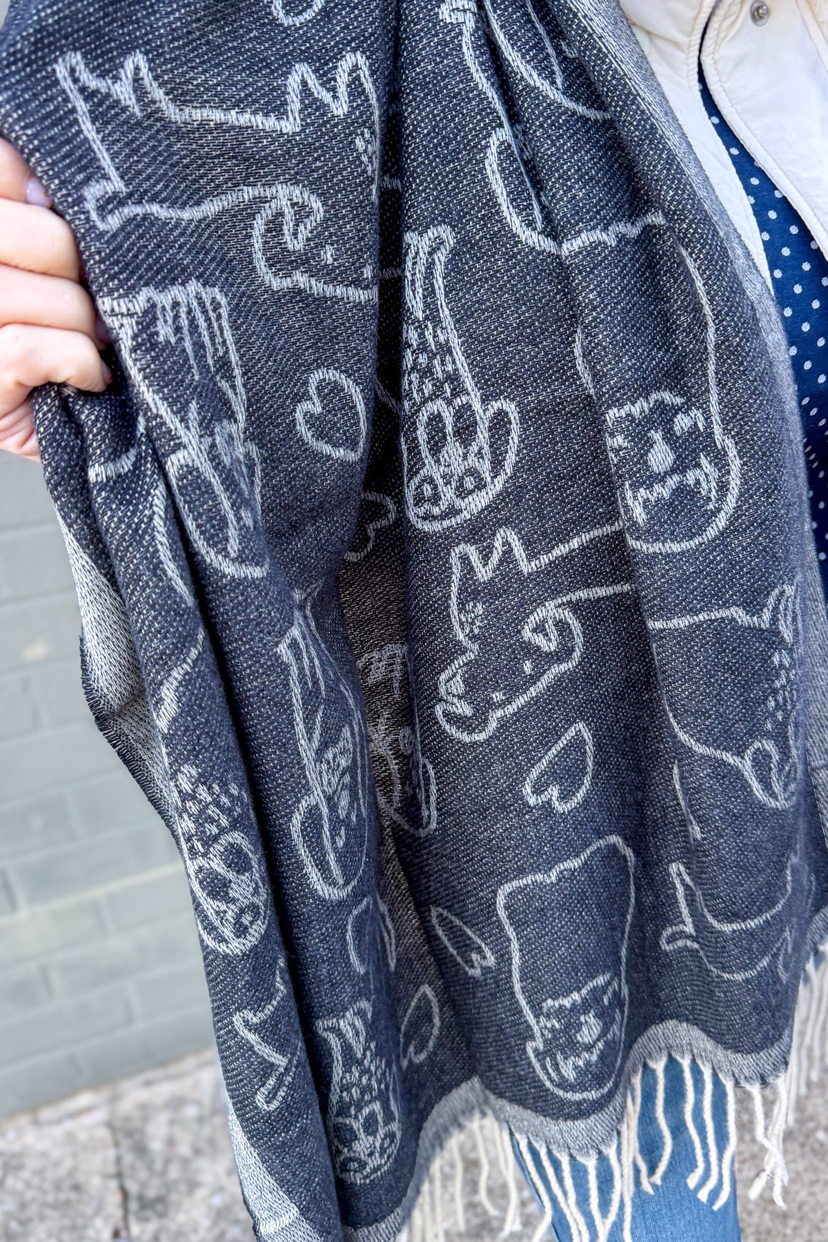 Black Reversible Puppy Print Shawl Detailed