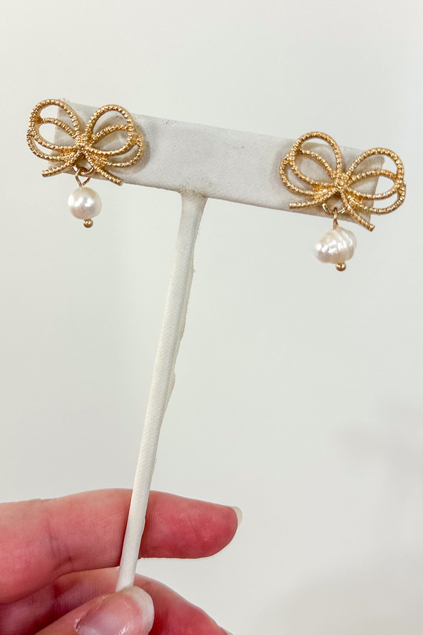Bow Earrings With Pearls