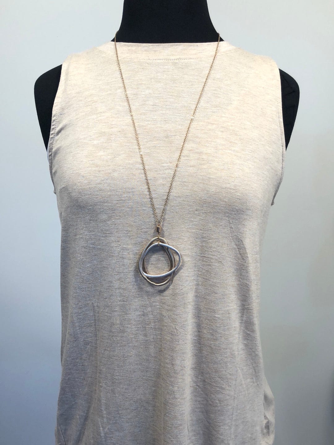 Gold Interlocking Pendant Necklace
