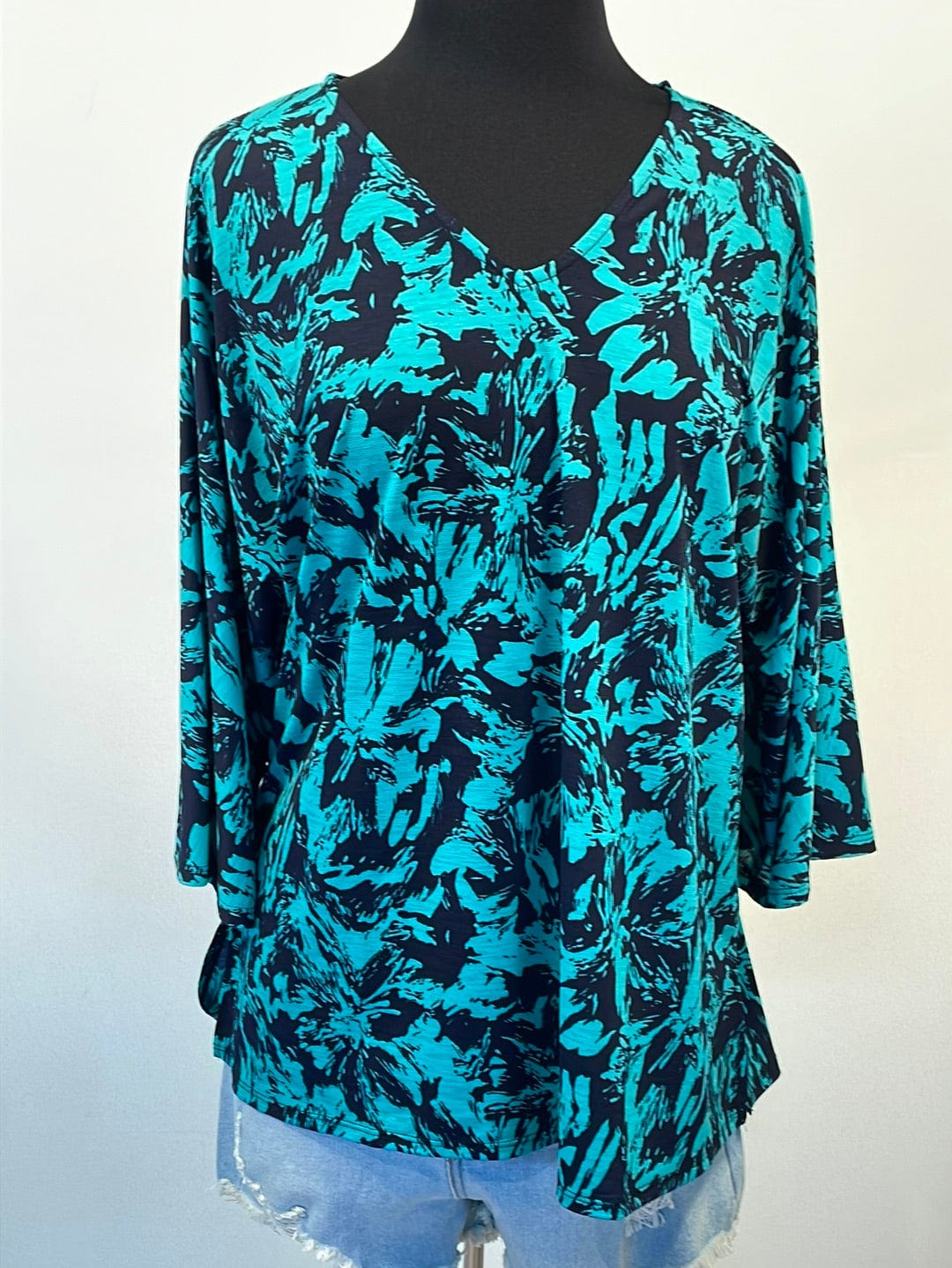 Black & Teal Print Vneck Top