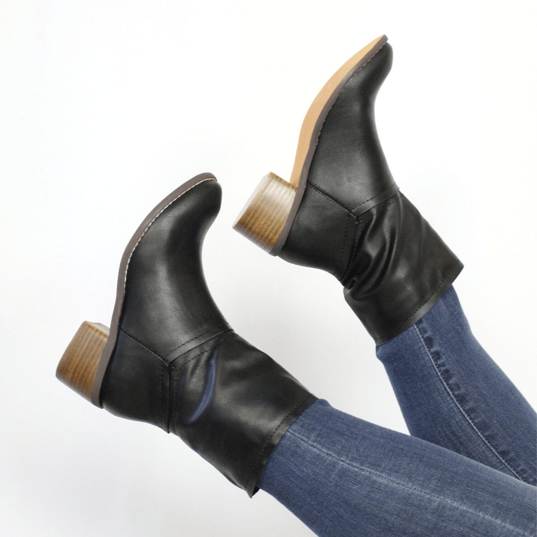 Athena Boot