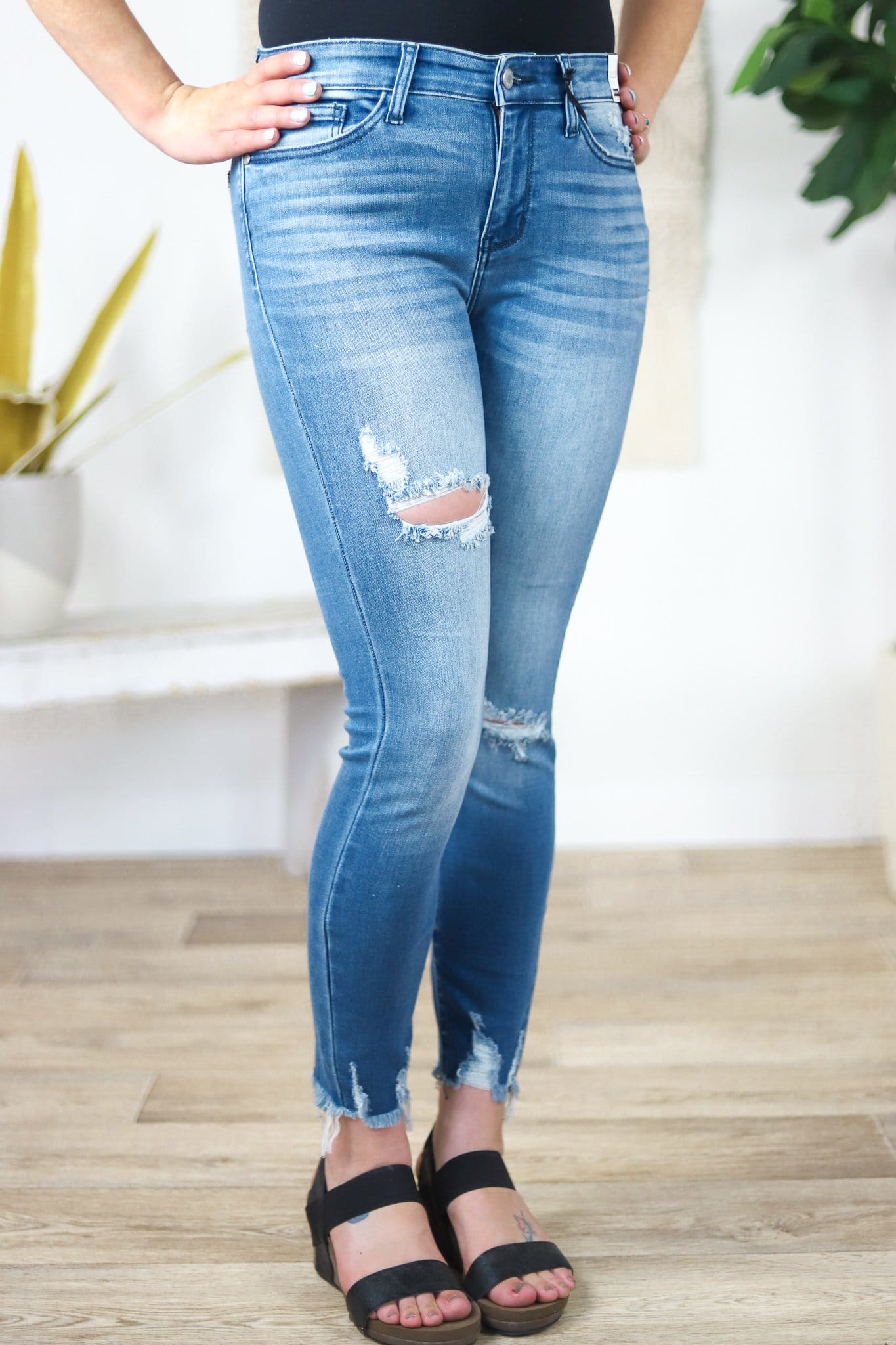 hi-rise lightly ripped skinny jeans
