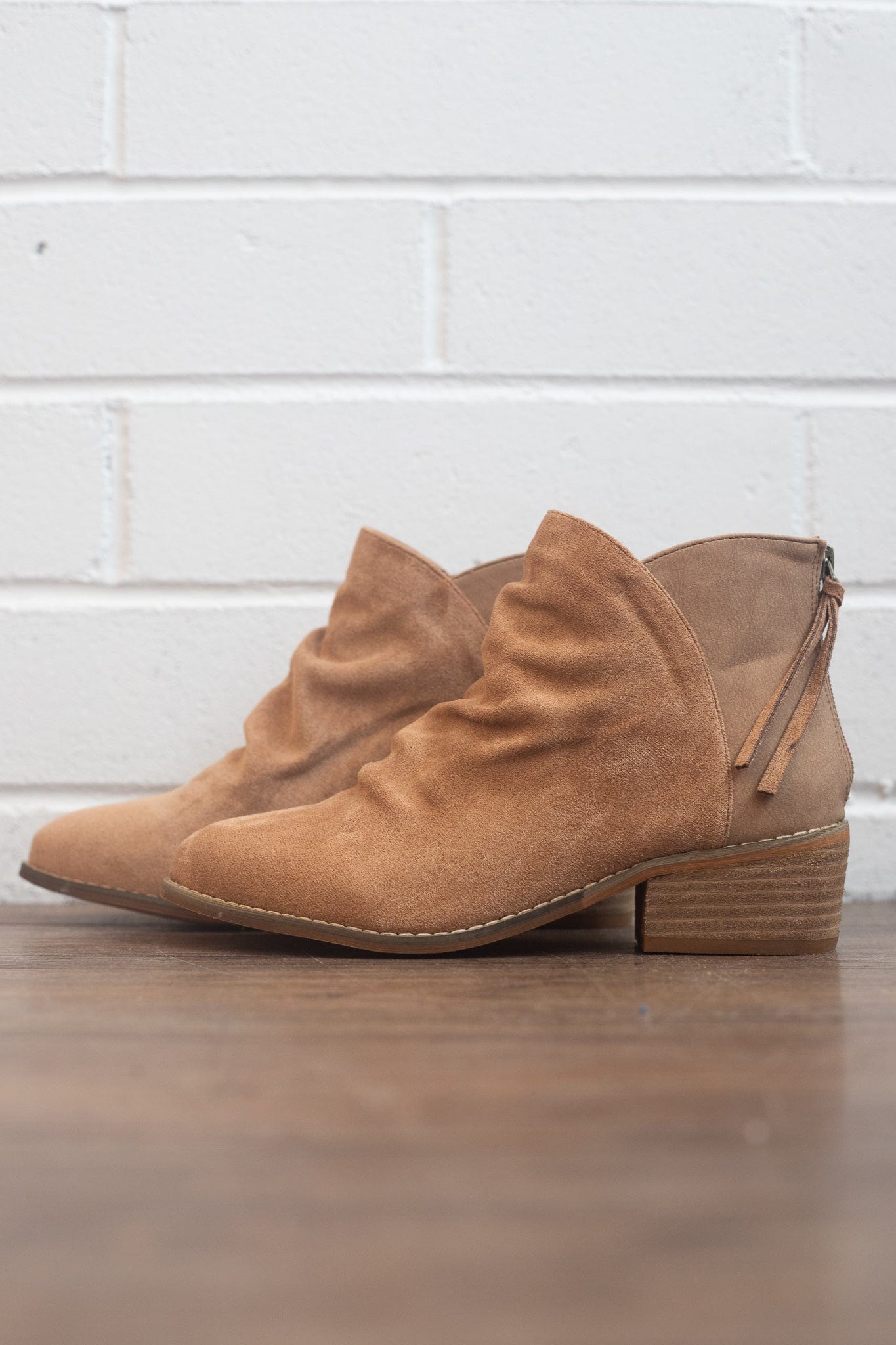 Tan Sis Boot