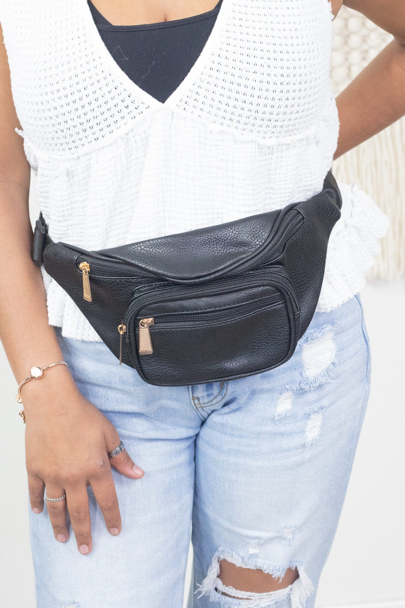 Black Globetrotter Fanny Pack
