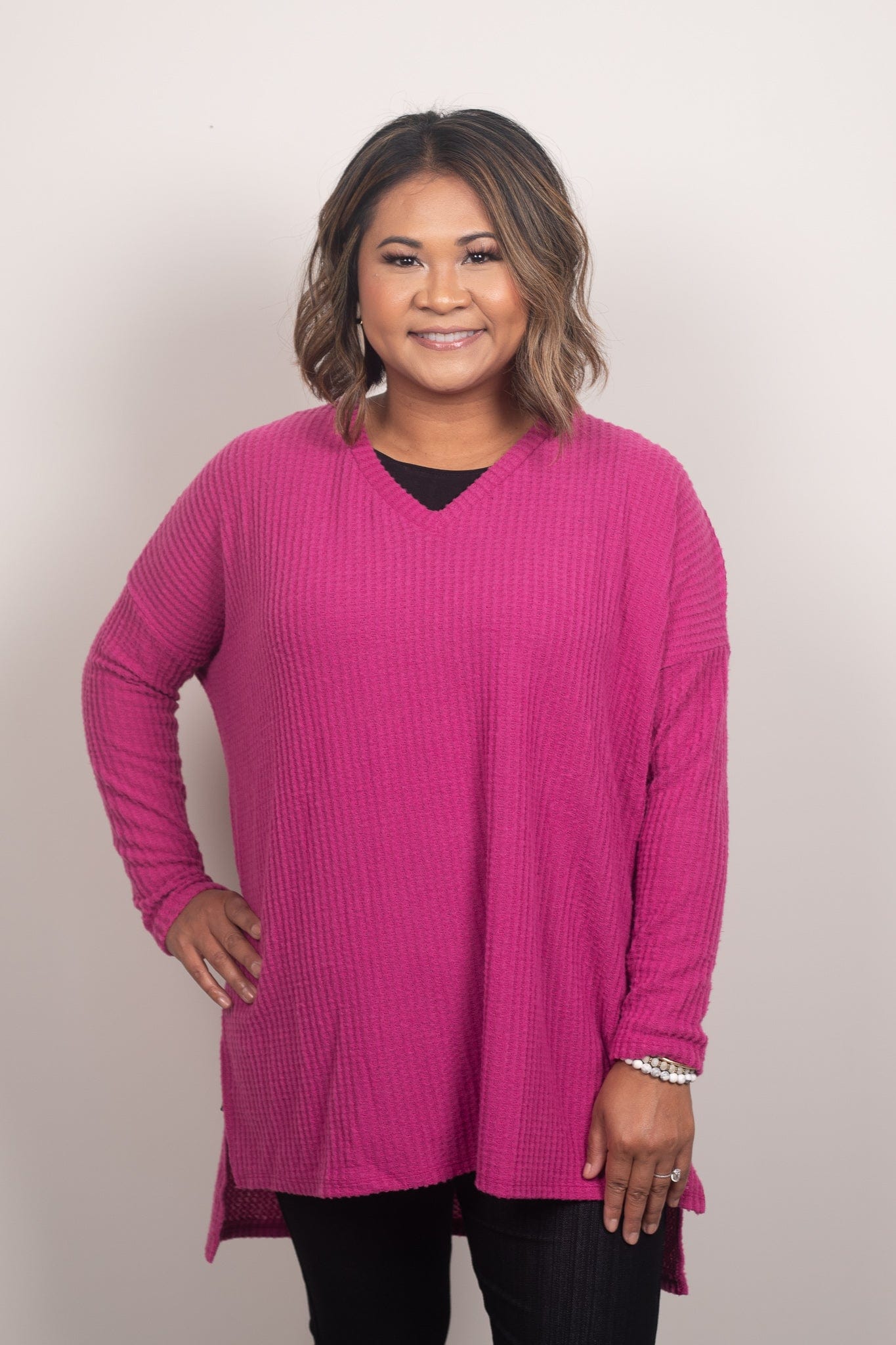 Magenta VNeck Hi-Low Swtr