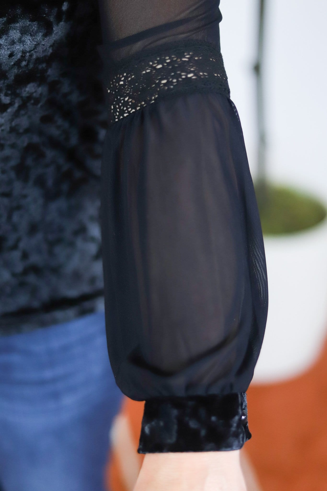 mesh lace black sleeve