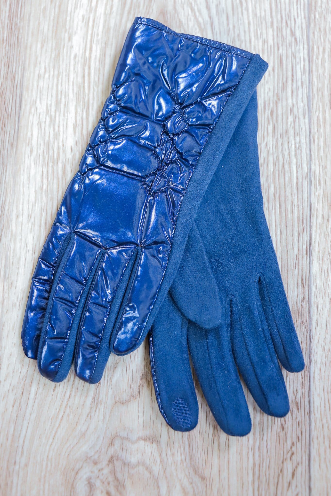 shiny navy puffed gloves