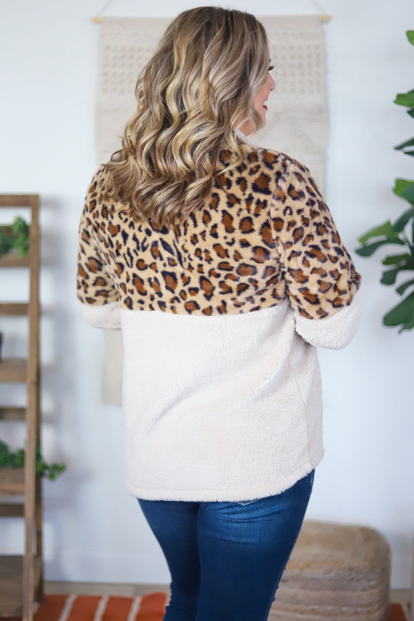 Colorblock Leopard Sherpa