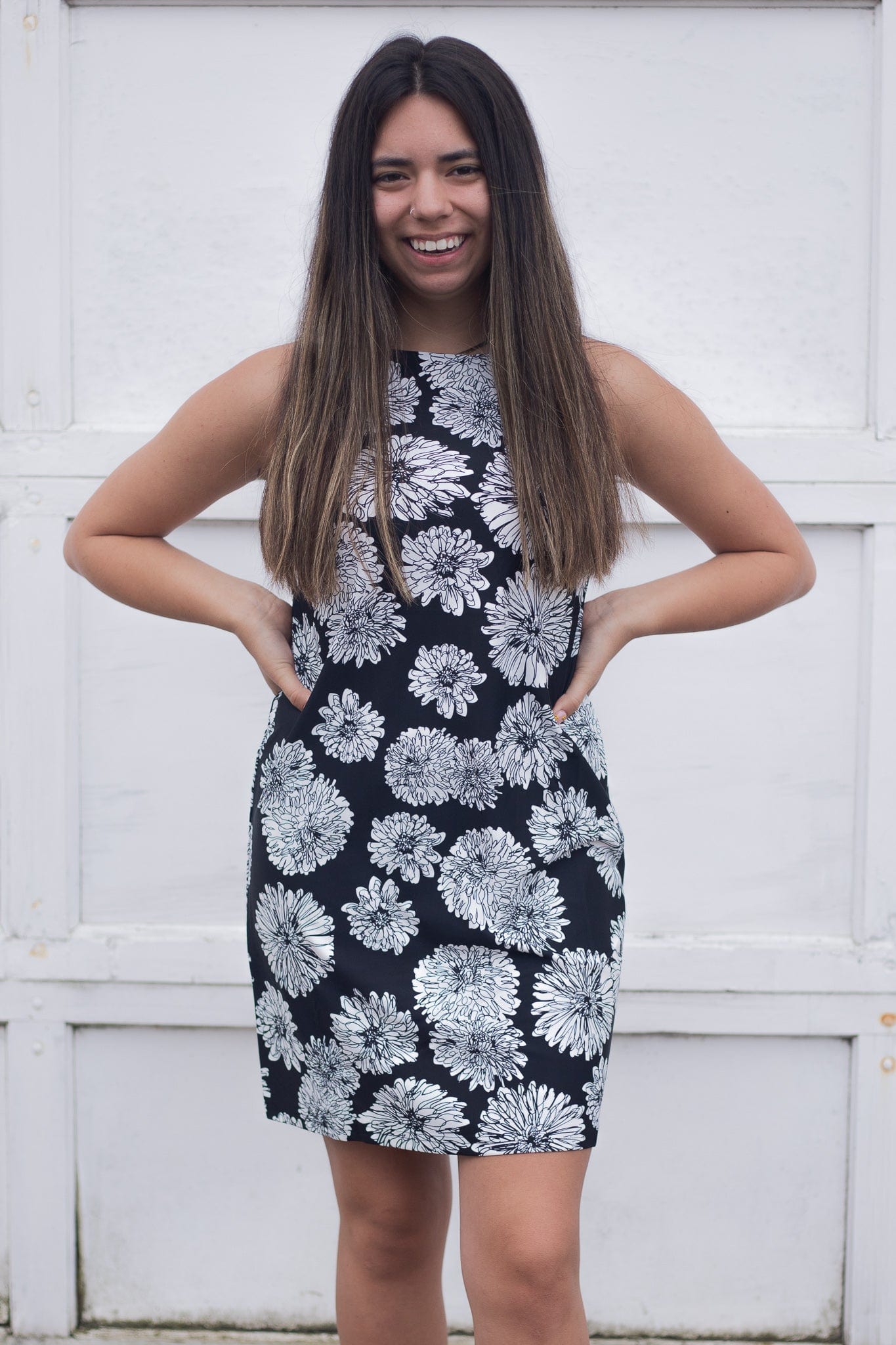 White Daisey Sleeveless Dress