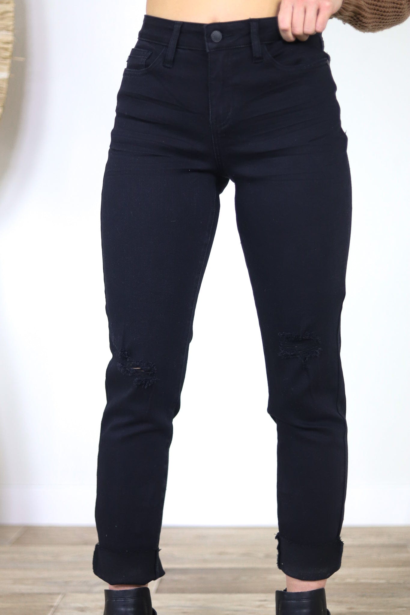 Black Distressed Skinny Jean