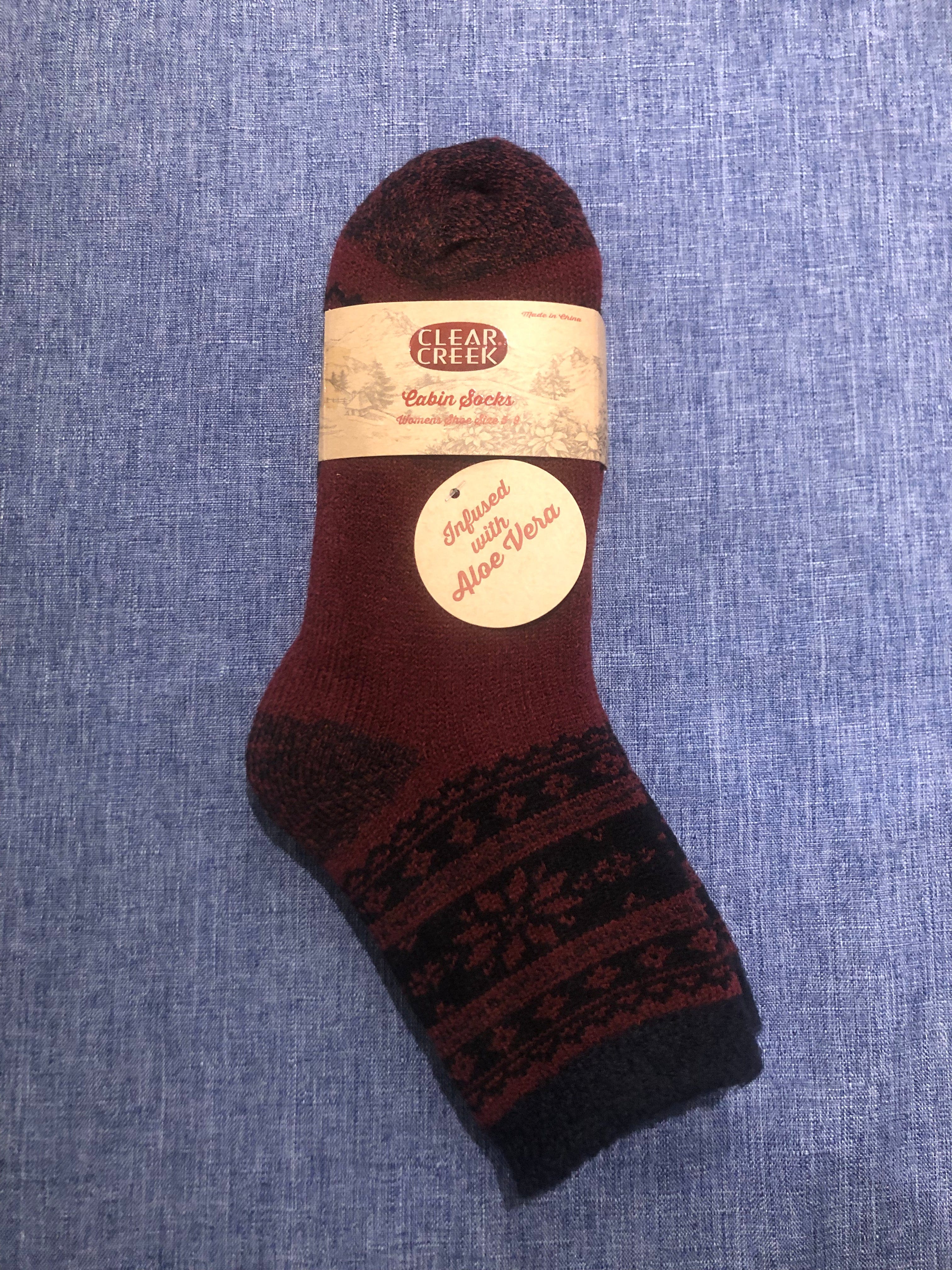 Poinsettia Cuff Cabin Socks W/ Aloe