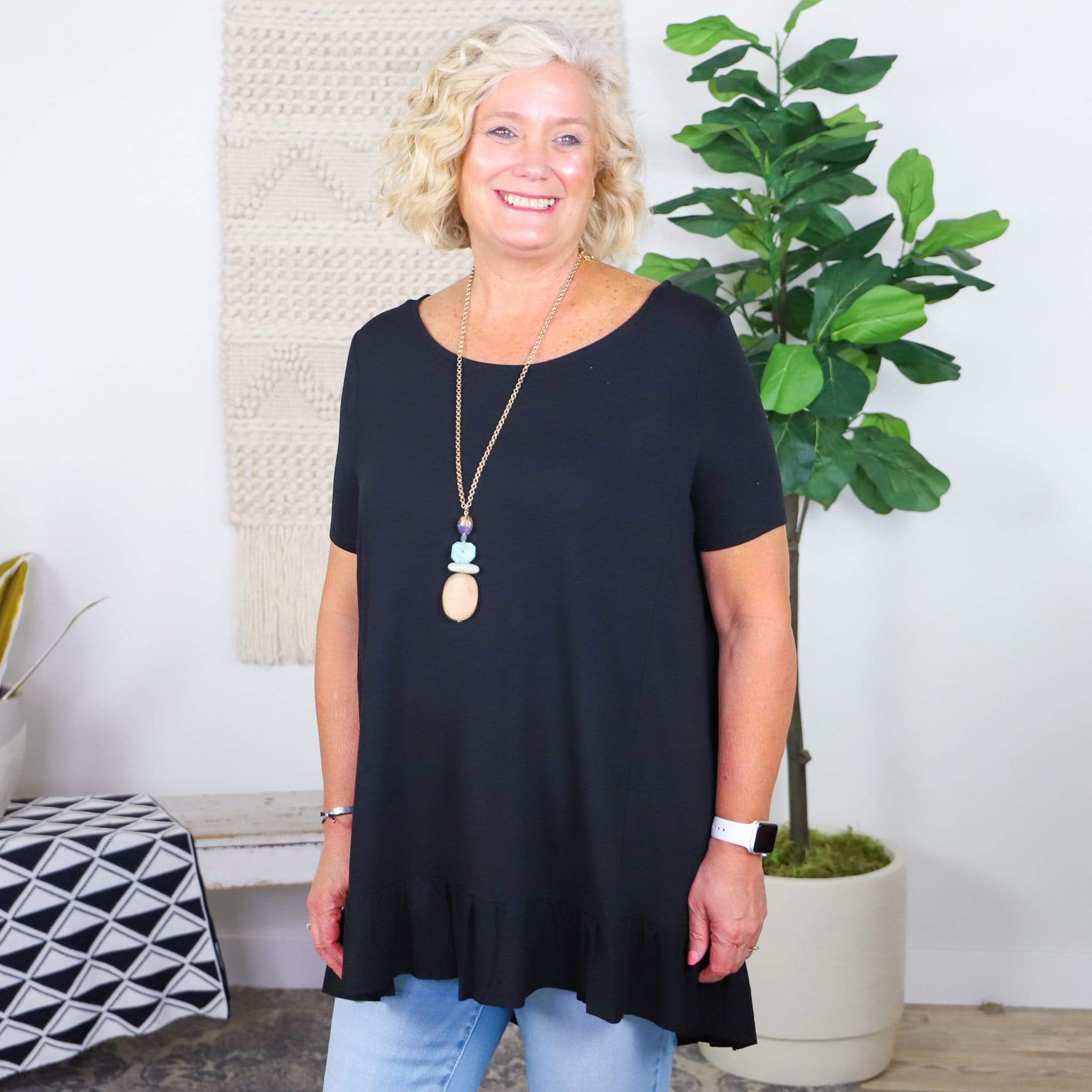 Solid Ruffle HI-Low Hem Top