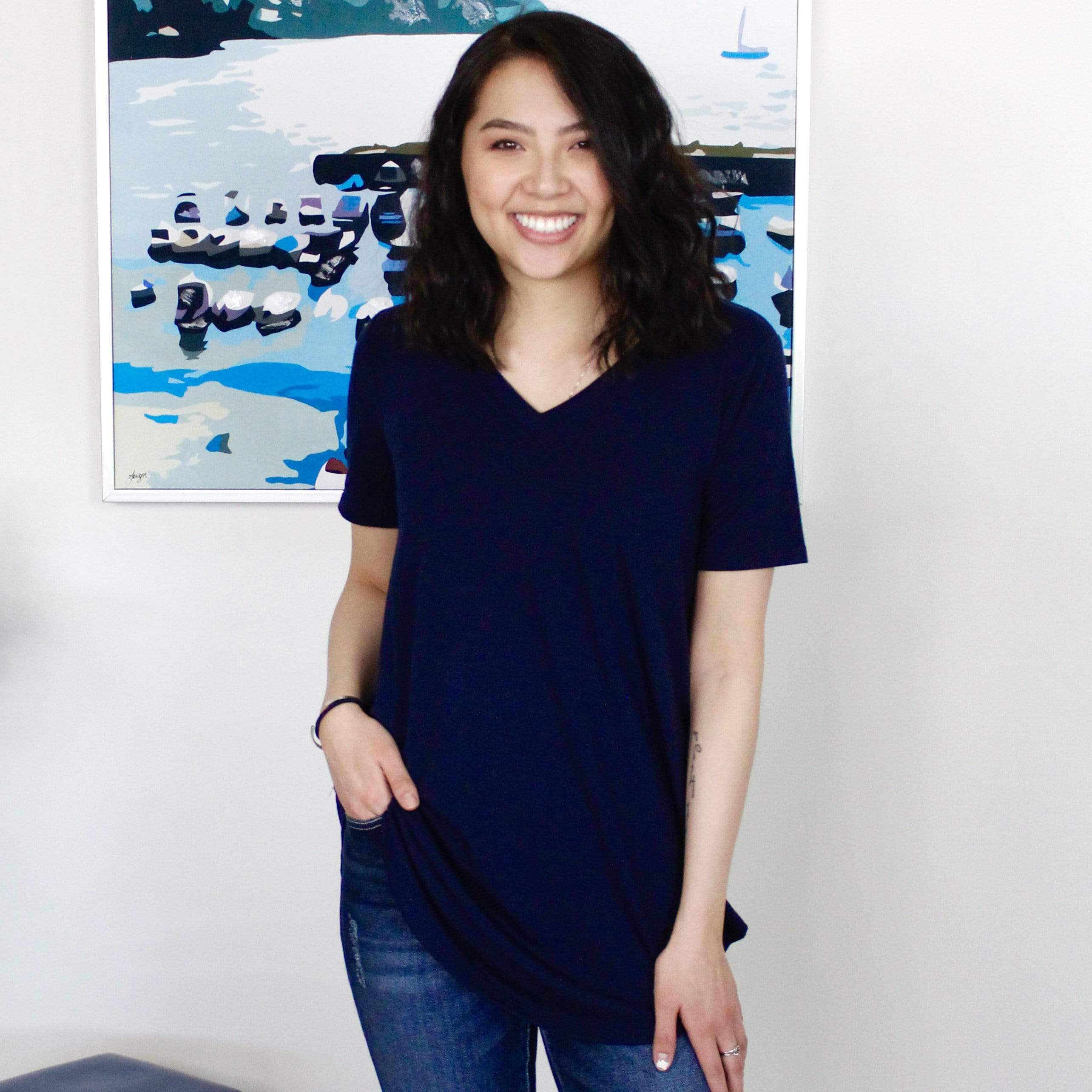 Basic Vneck Round Hem Short Sleeve Top
