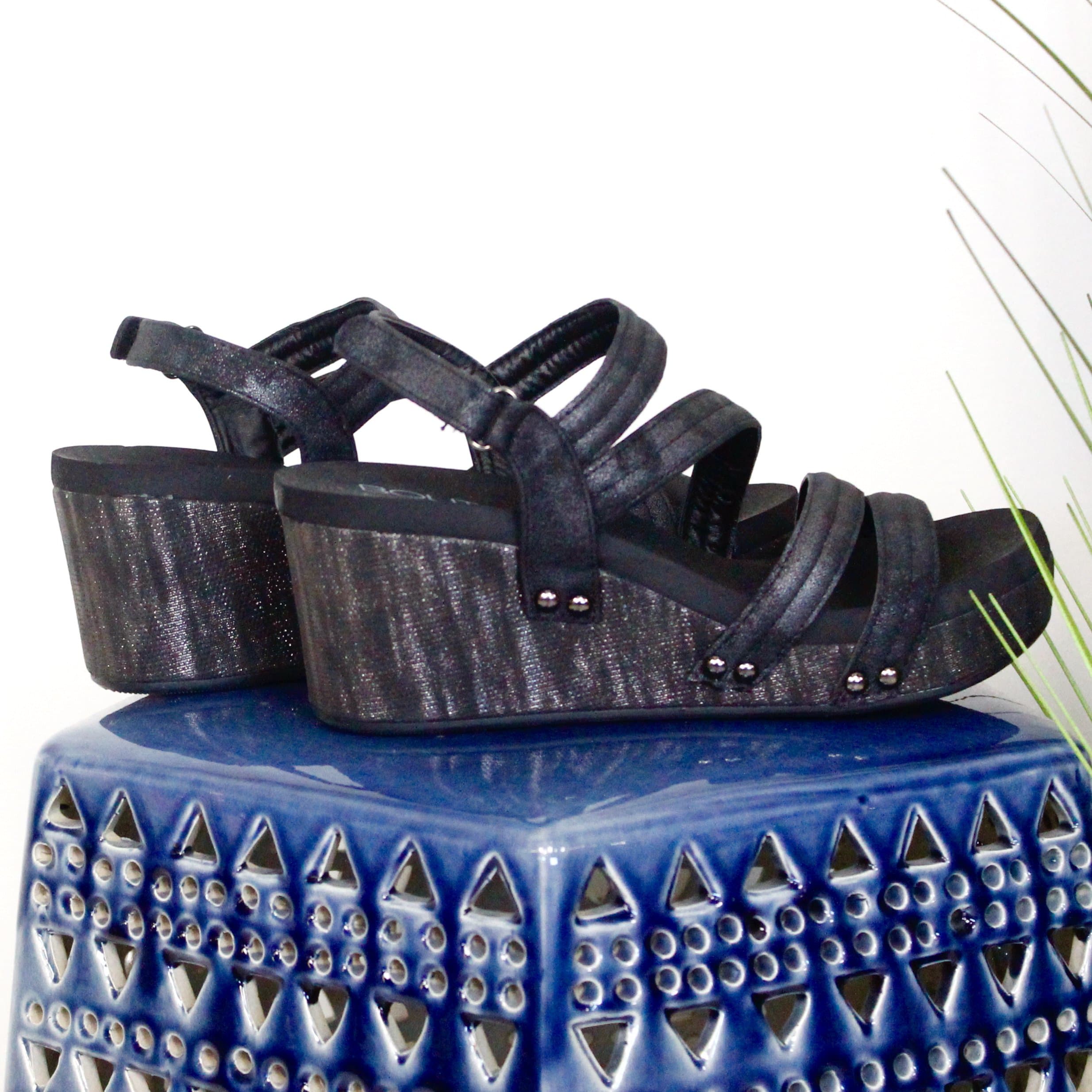 Black Metallic Lifeguard Wedge