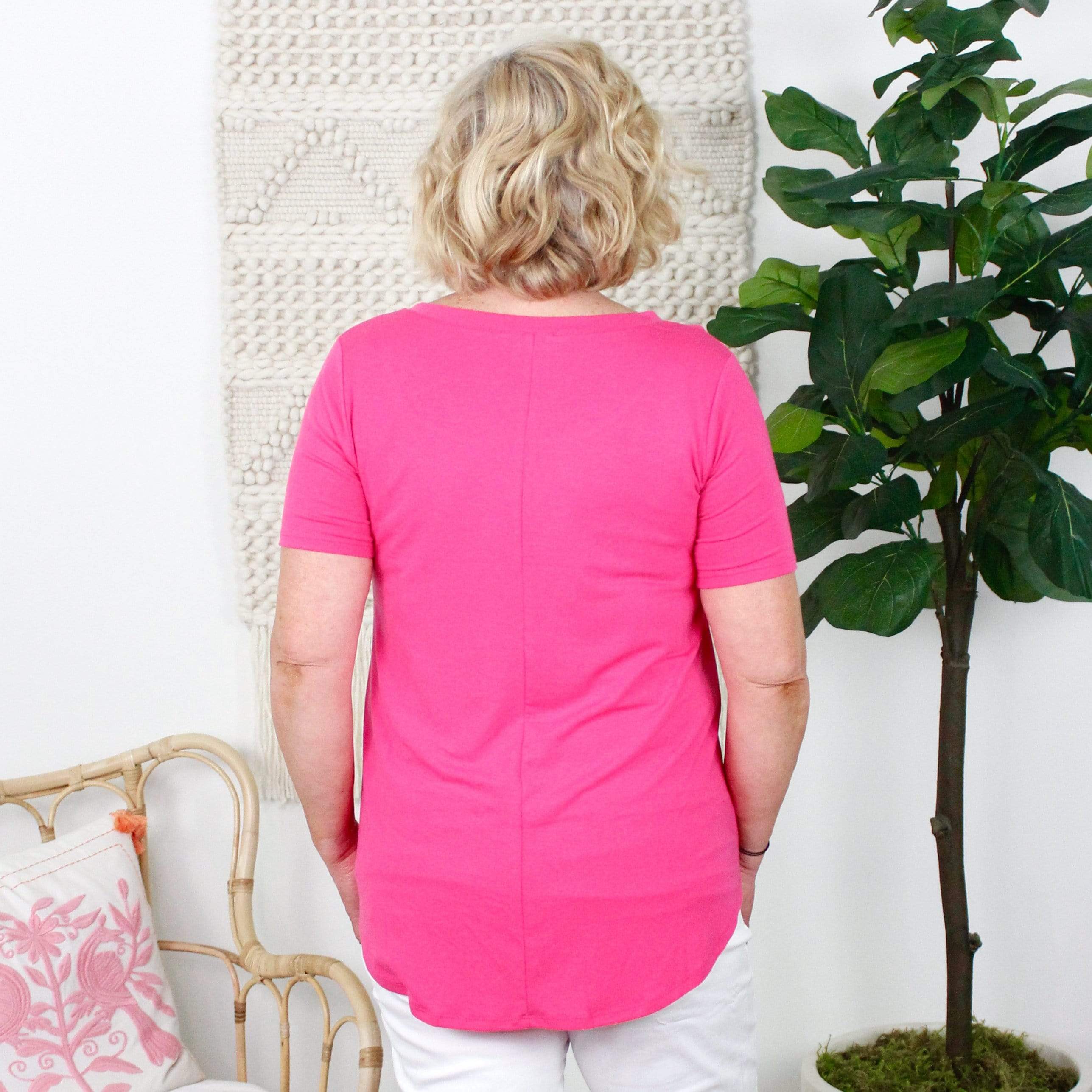 Basic Vneck Round Hem Short Sleeve Top