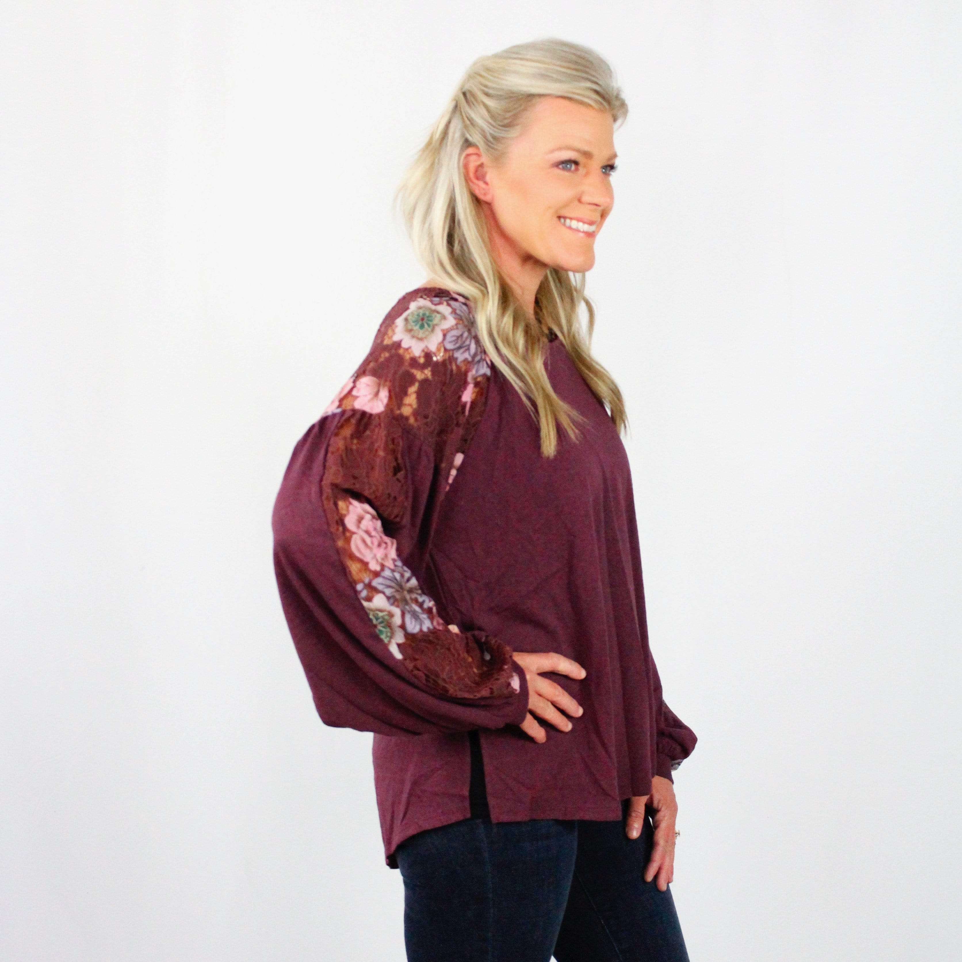 Floral Lace Raglan Puff Sleeve Top
