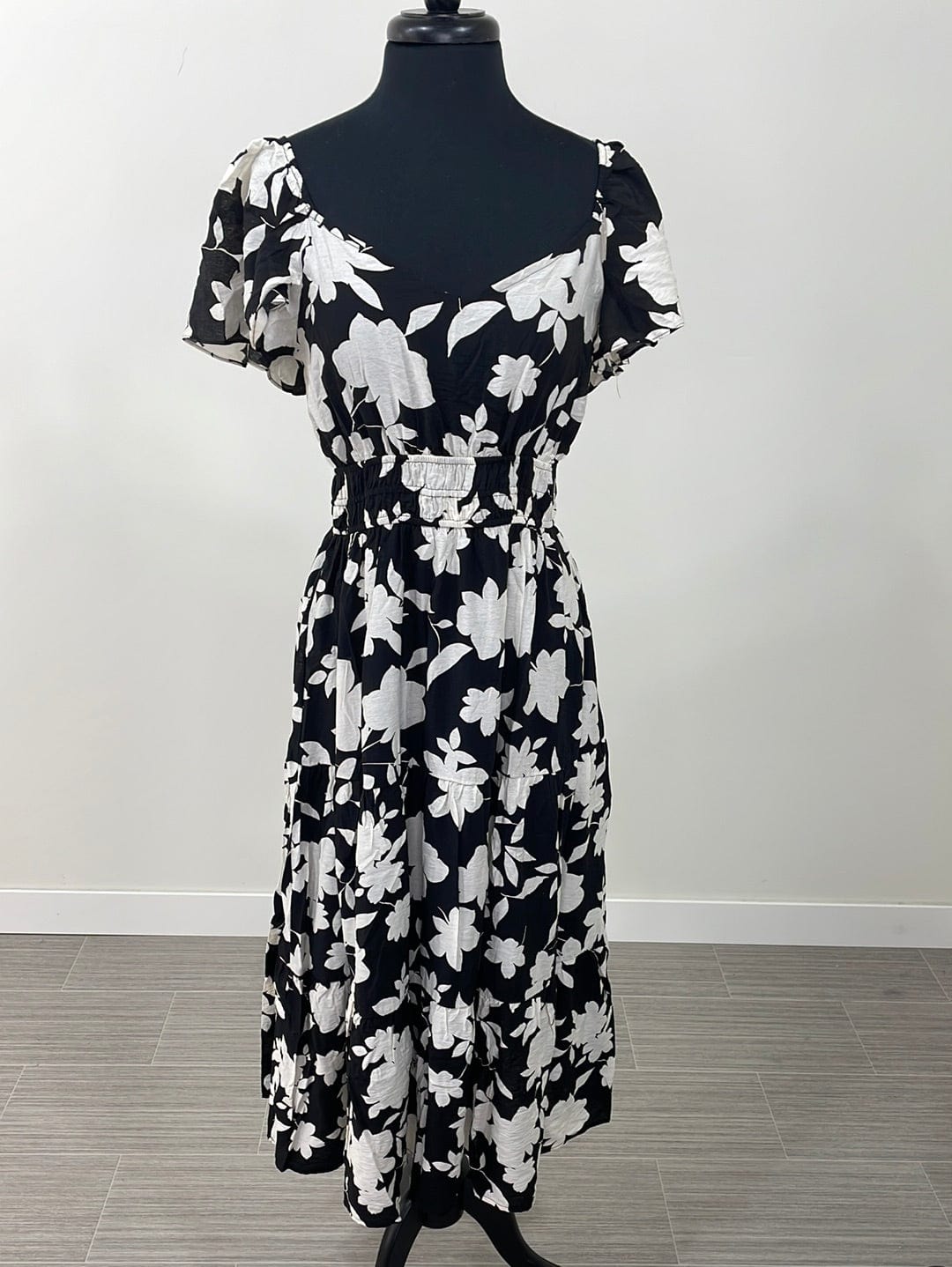Black Floral Short Sleeve Dress