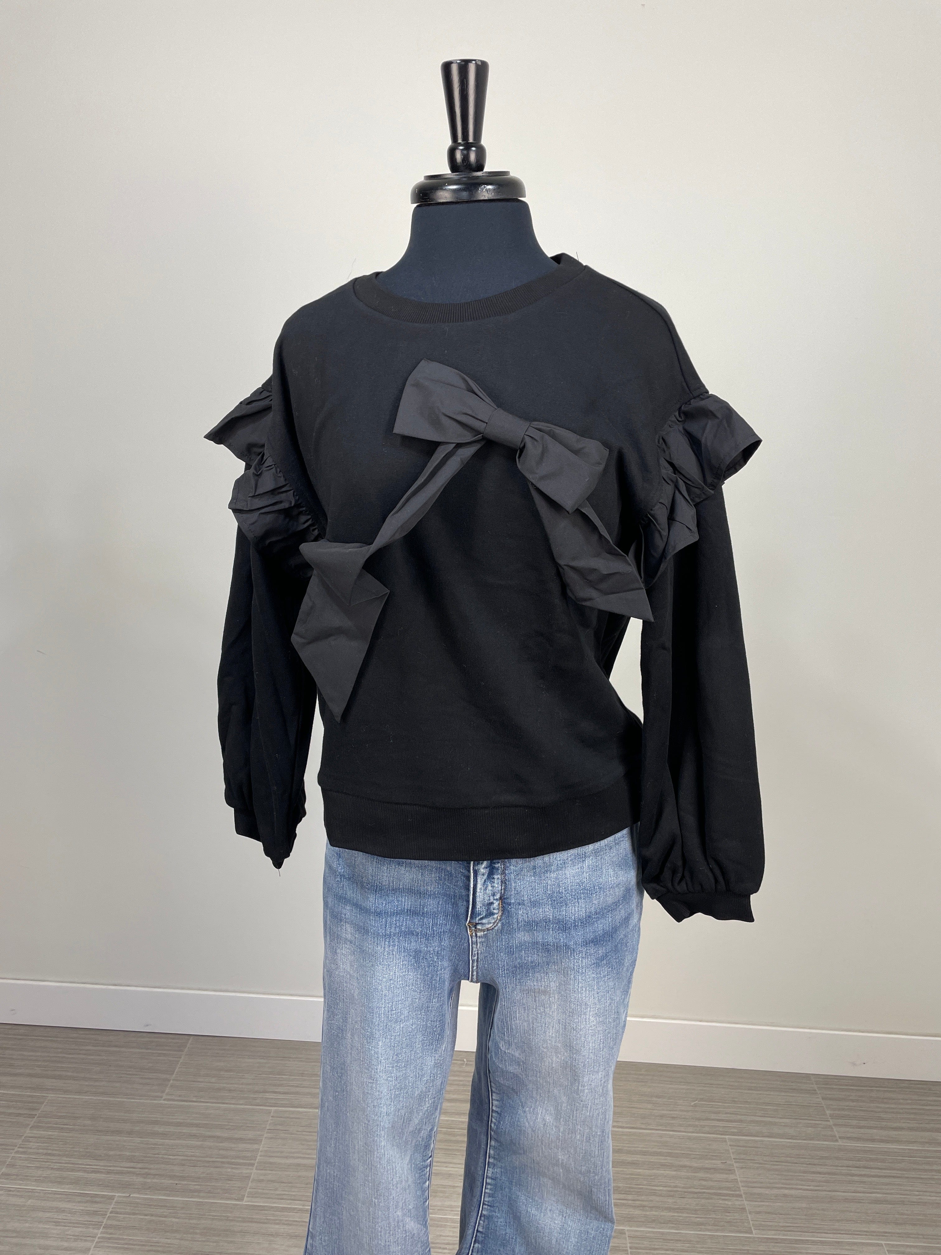 Big Bow Black Pull Over