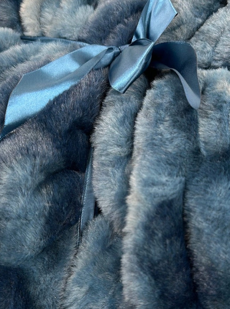 Blue Double Lined Luxe Minky Faux Fur Blanket