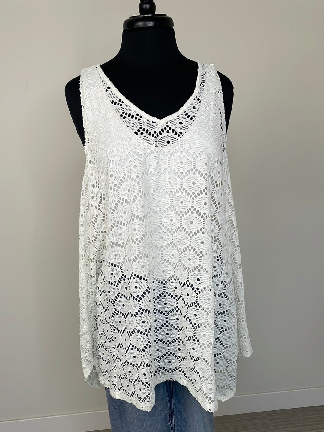White Lace Circular Pattern Sleeveless Cover Up