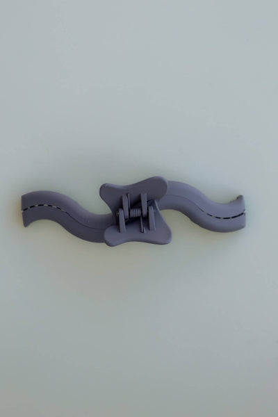 KAXI WAVY MIDI HOLD EVERYTHING CLAW: GREY