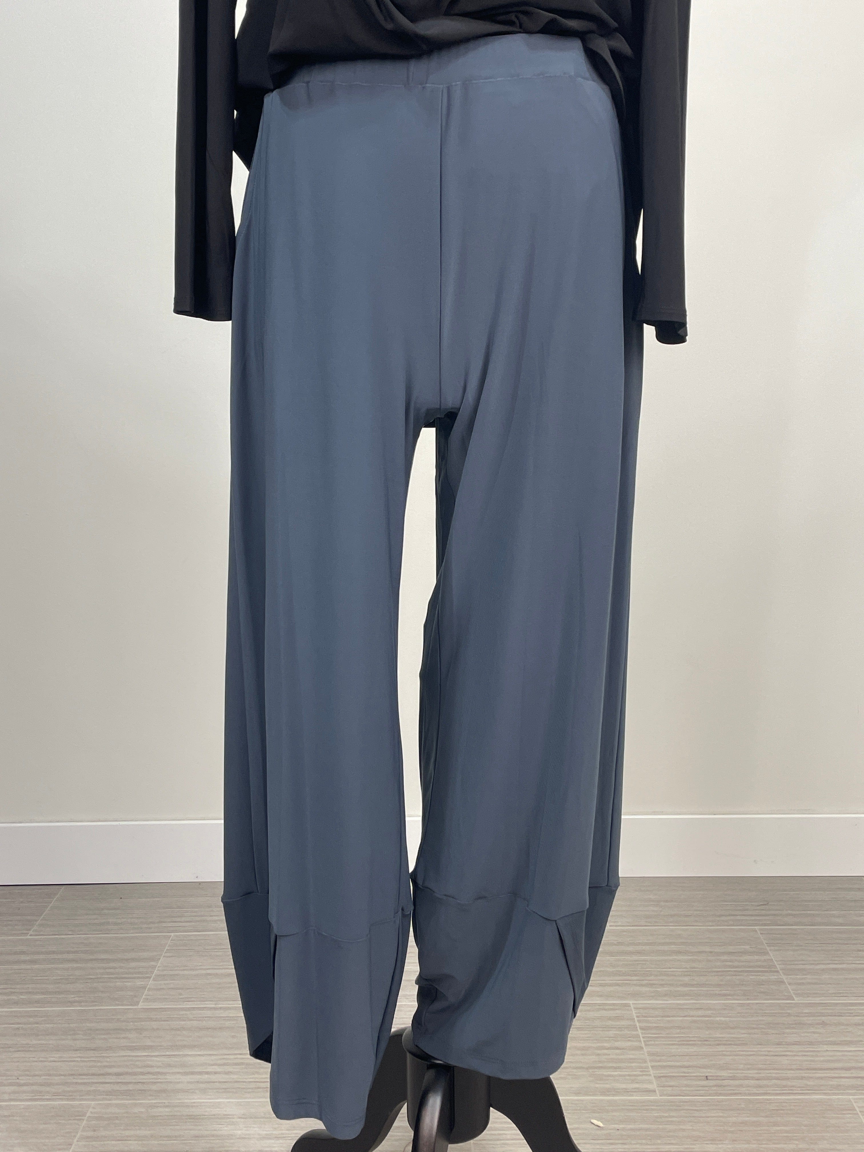 Slate Cropped Everyday Pant
