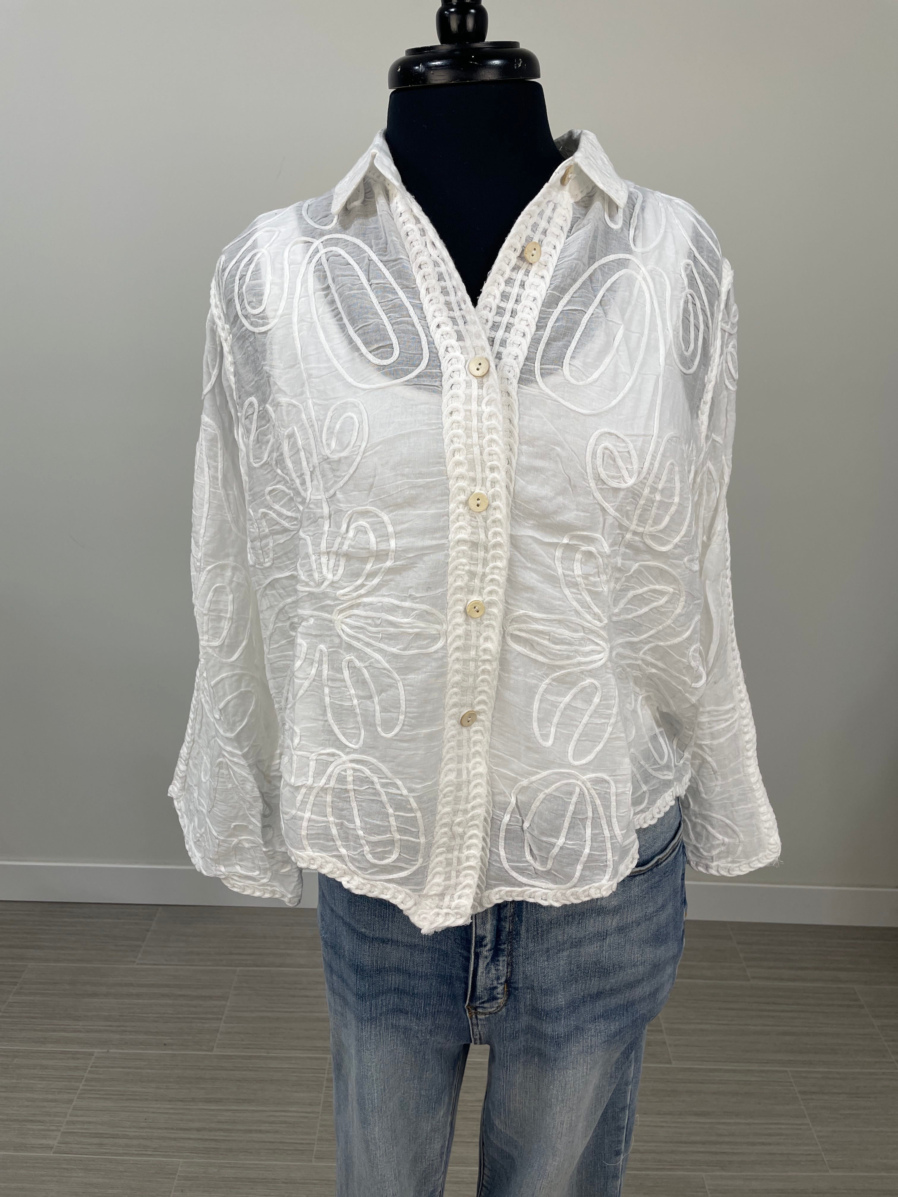 White Floral Outline Scallop Hem Shirt