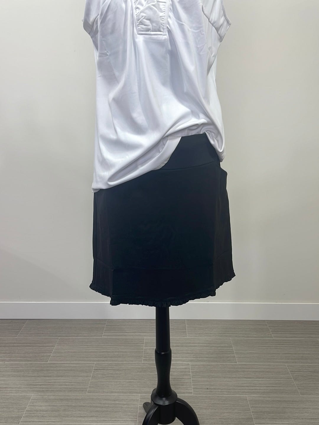 Black Darlene Ruffle Hem Skort